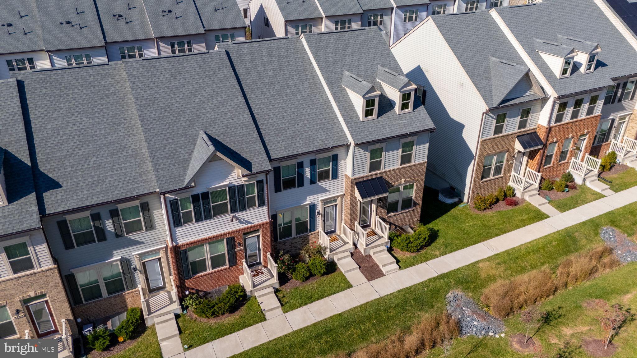 PARKSIDE PRESERVE - Residential