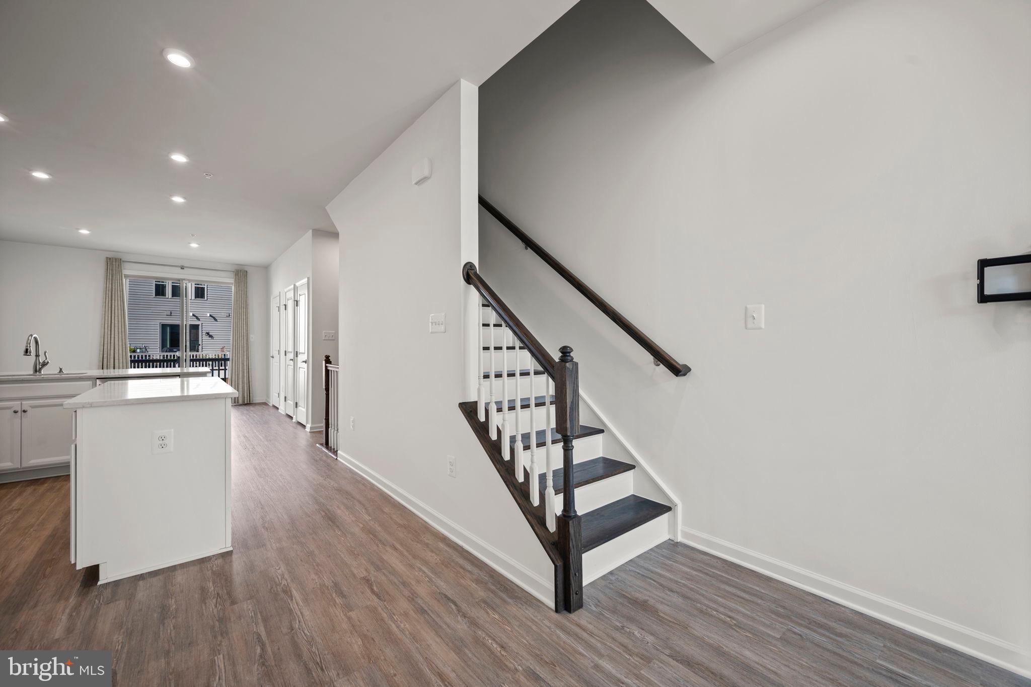 PARKSIDE PRESERVE - Residential