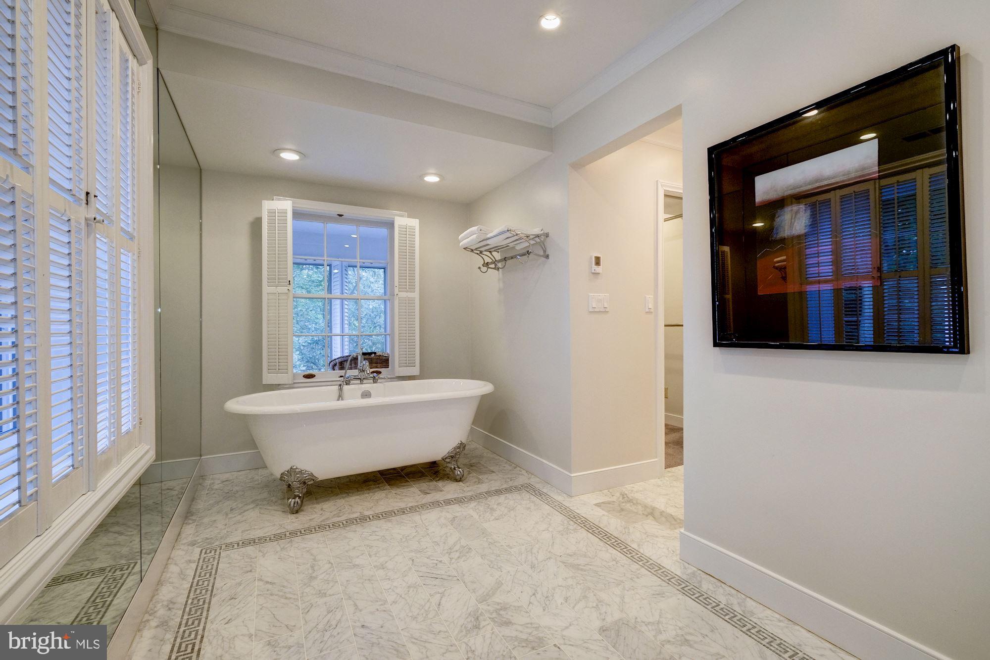 WESLEY HEIGHTS - Residential