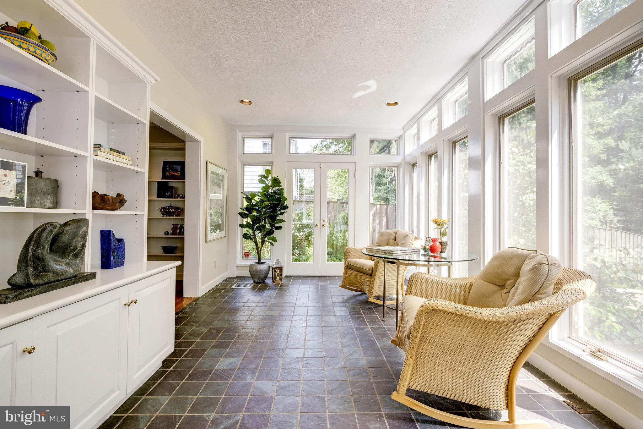 WESLEY HEIGHTS - Residential