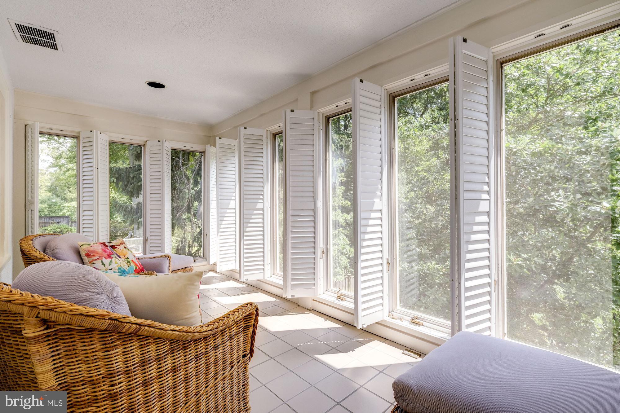 WESLEY HEIGHTS - Residential