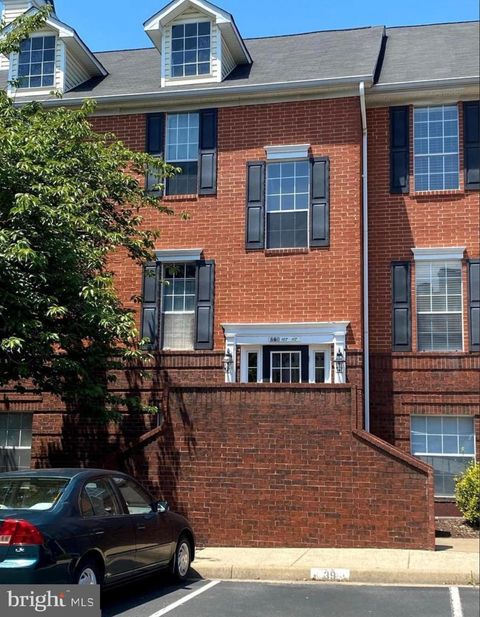 660 GATEWAY DRIVE SE 111 LEESBURG VA 20175