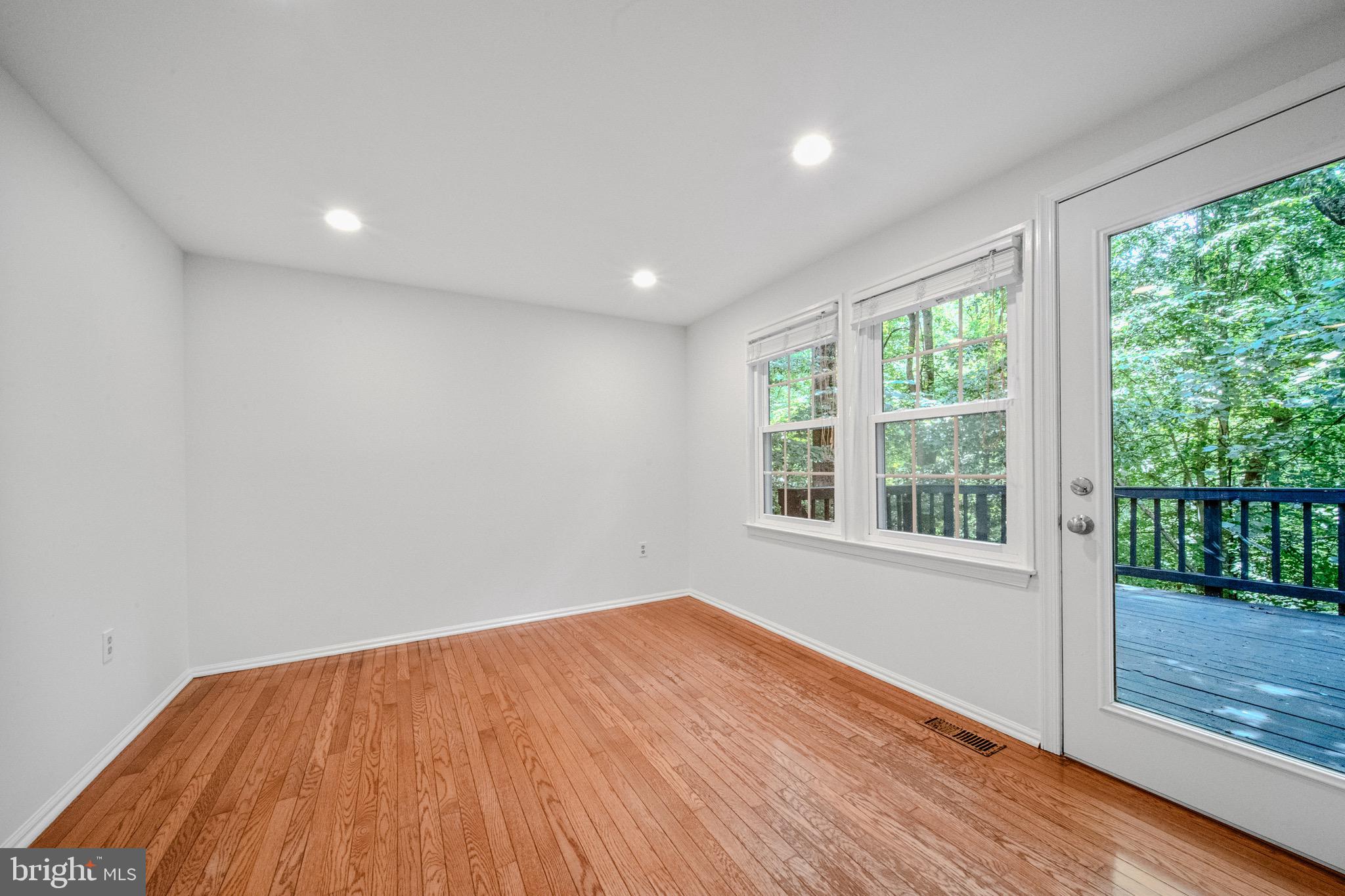 BURKE CENTRE - Residential