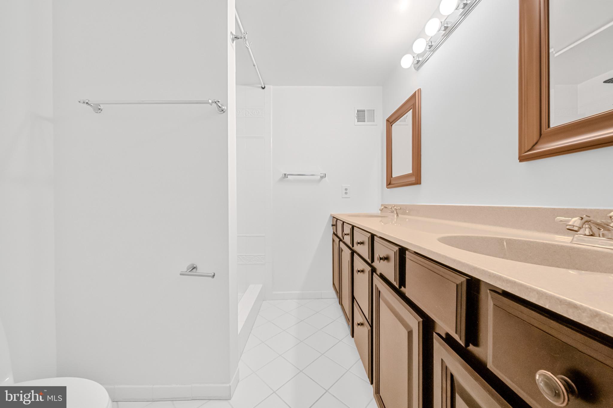 BURKE CENTRE - Residential