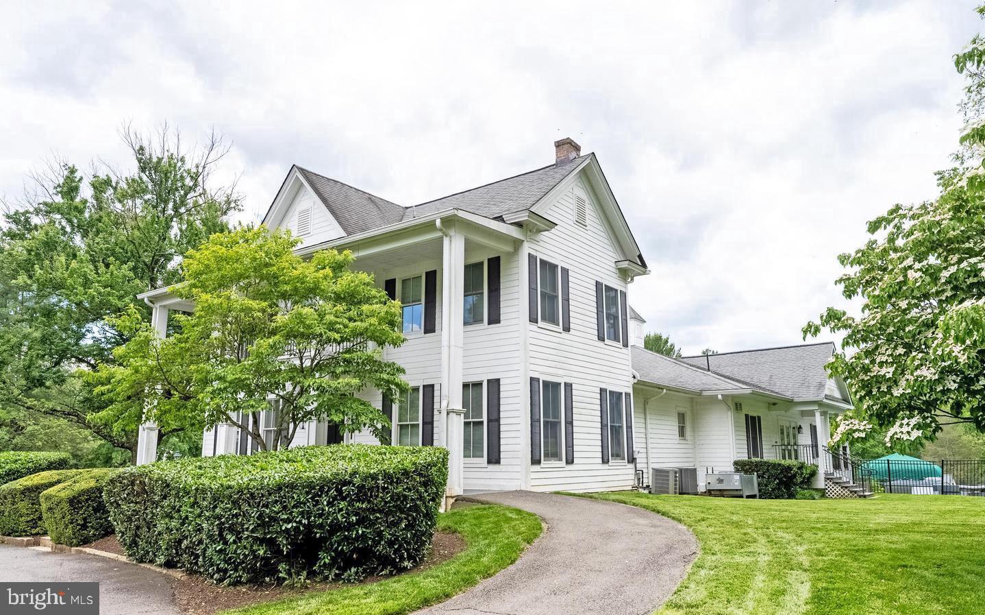 BURKE CENTRE - Residential