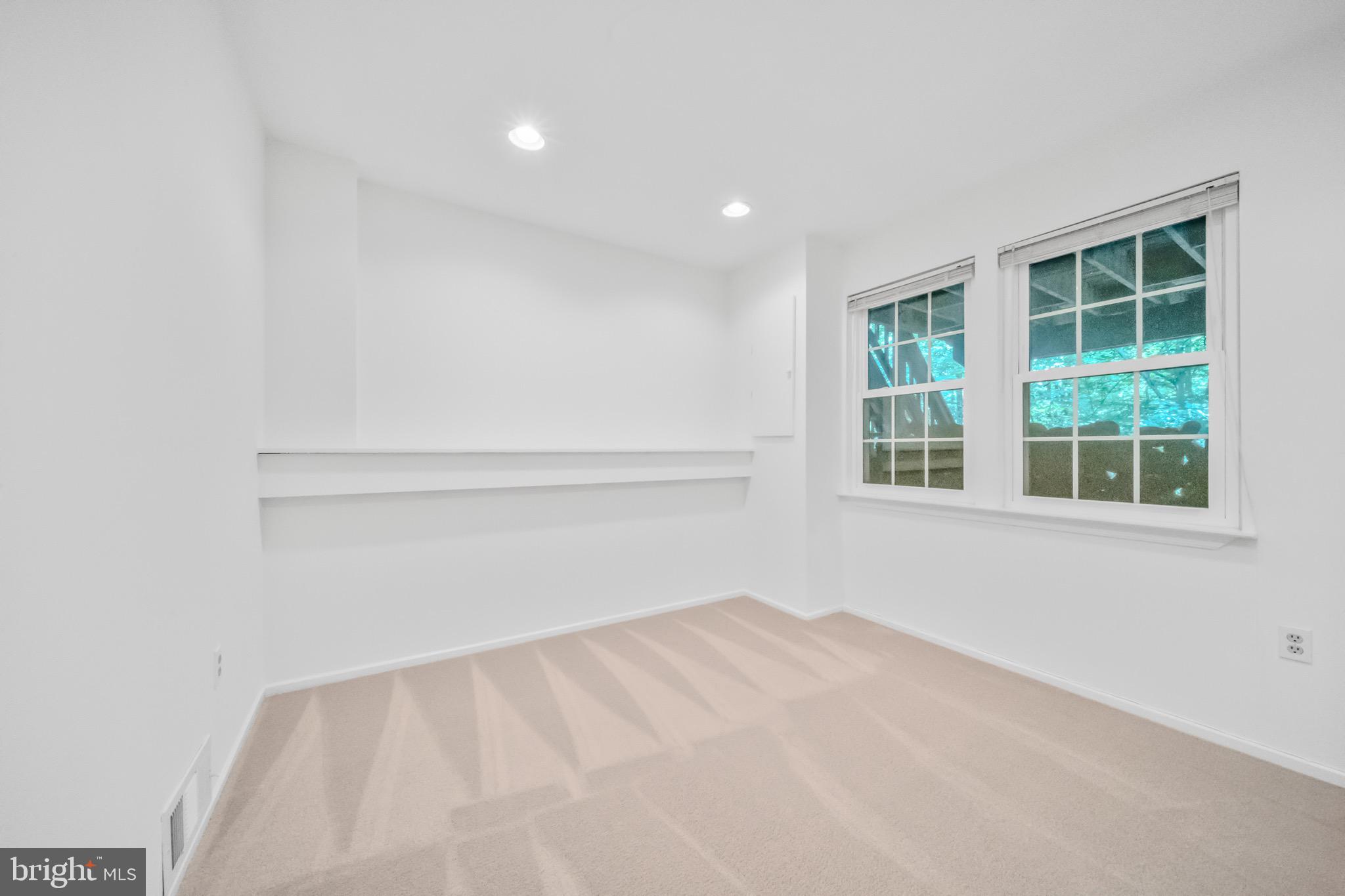 BURKE CENTRE - Residential