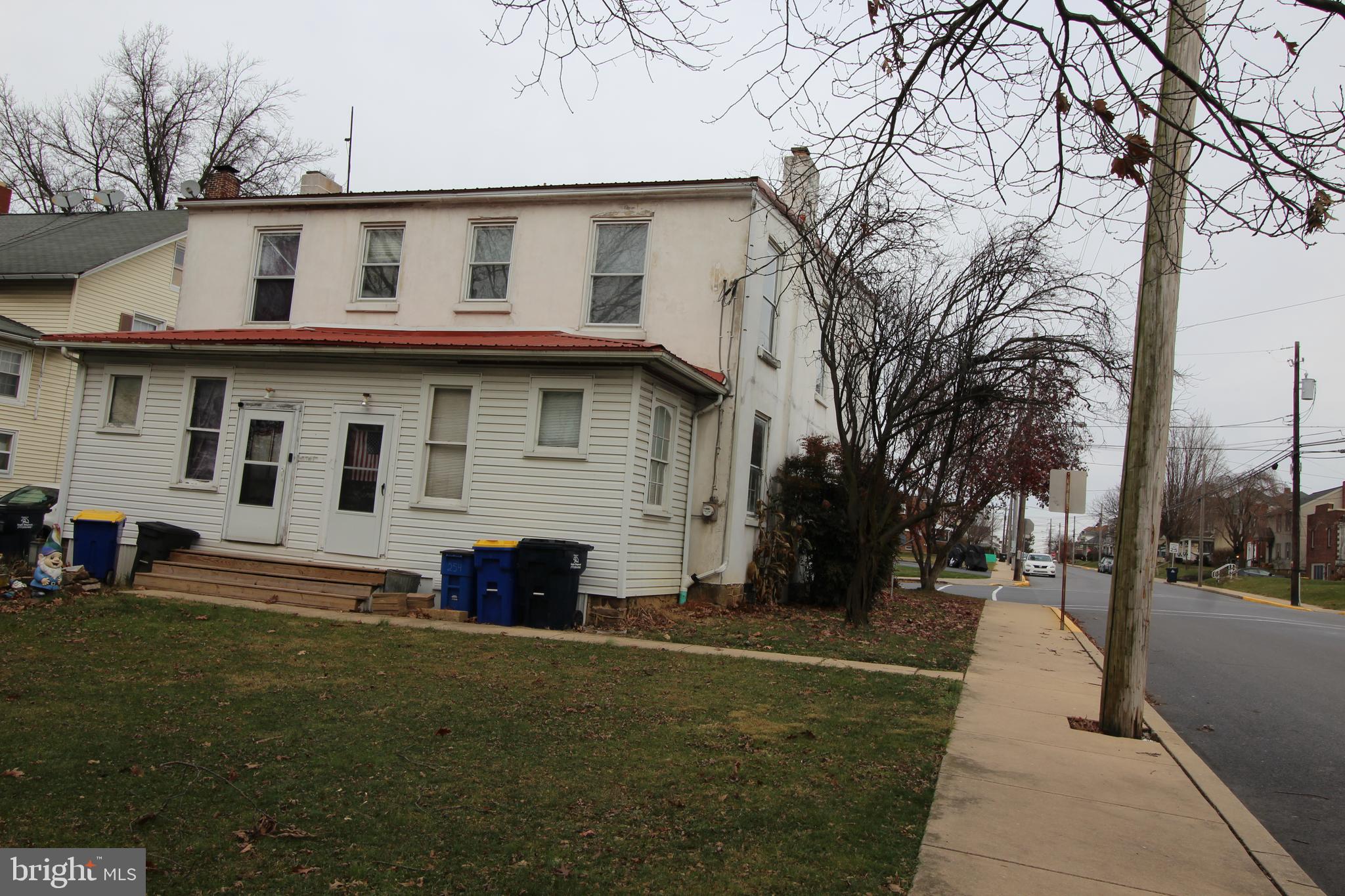 NEW HOLLAND BOROUGH - Residential Lease