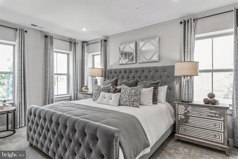 URBANA - Residential