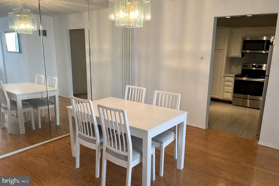 REGENCY AT MCLEAN - Residential