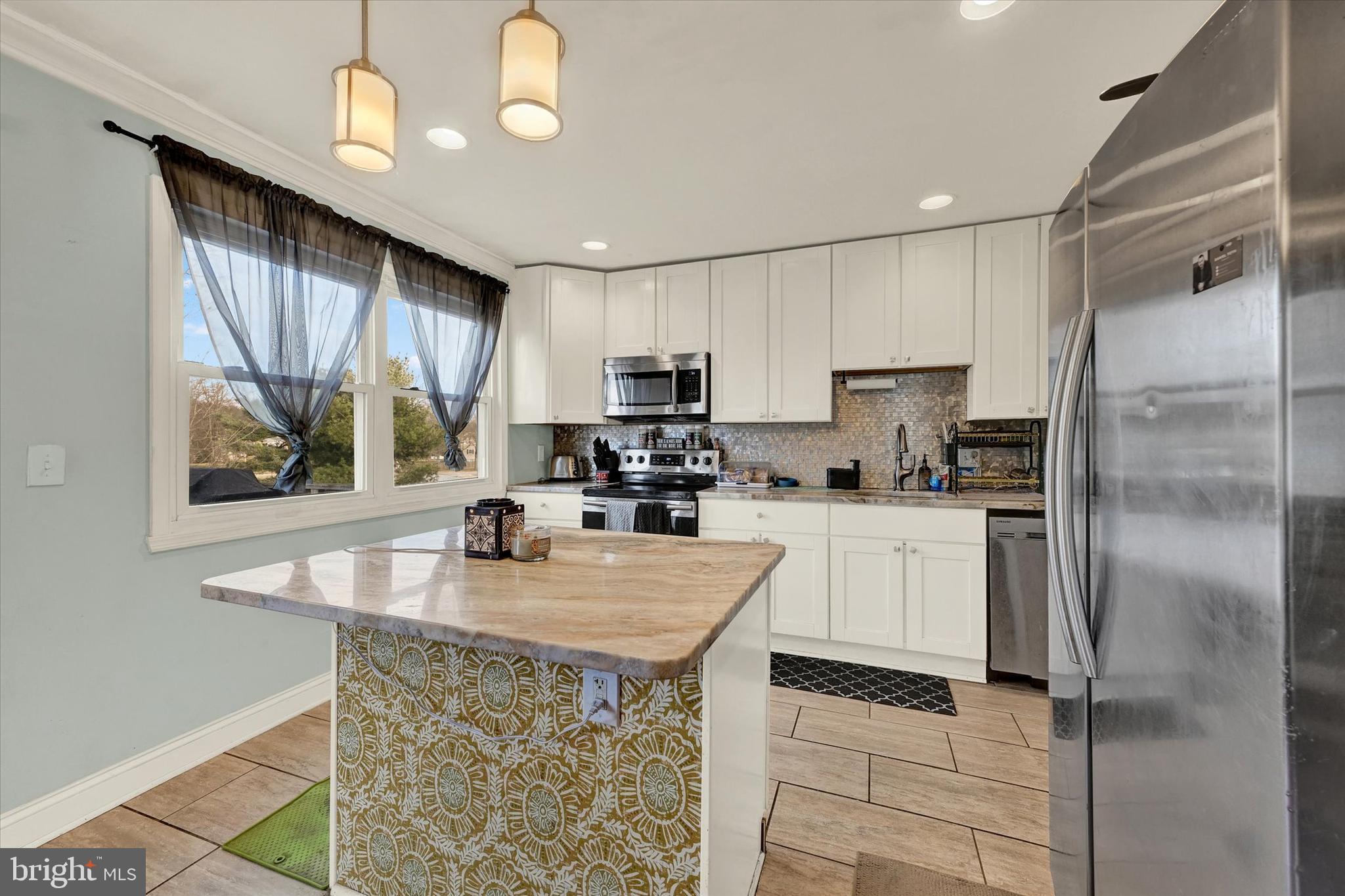 HARFORD SQUARE - Residential