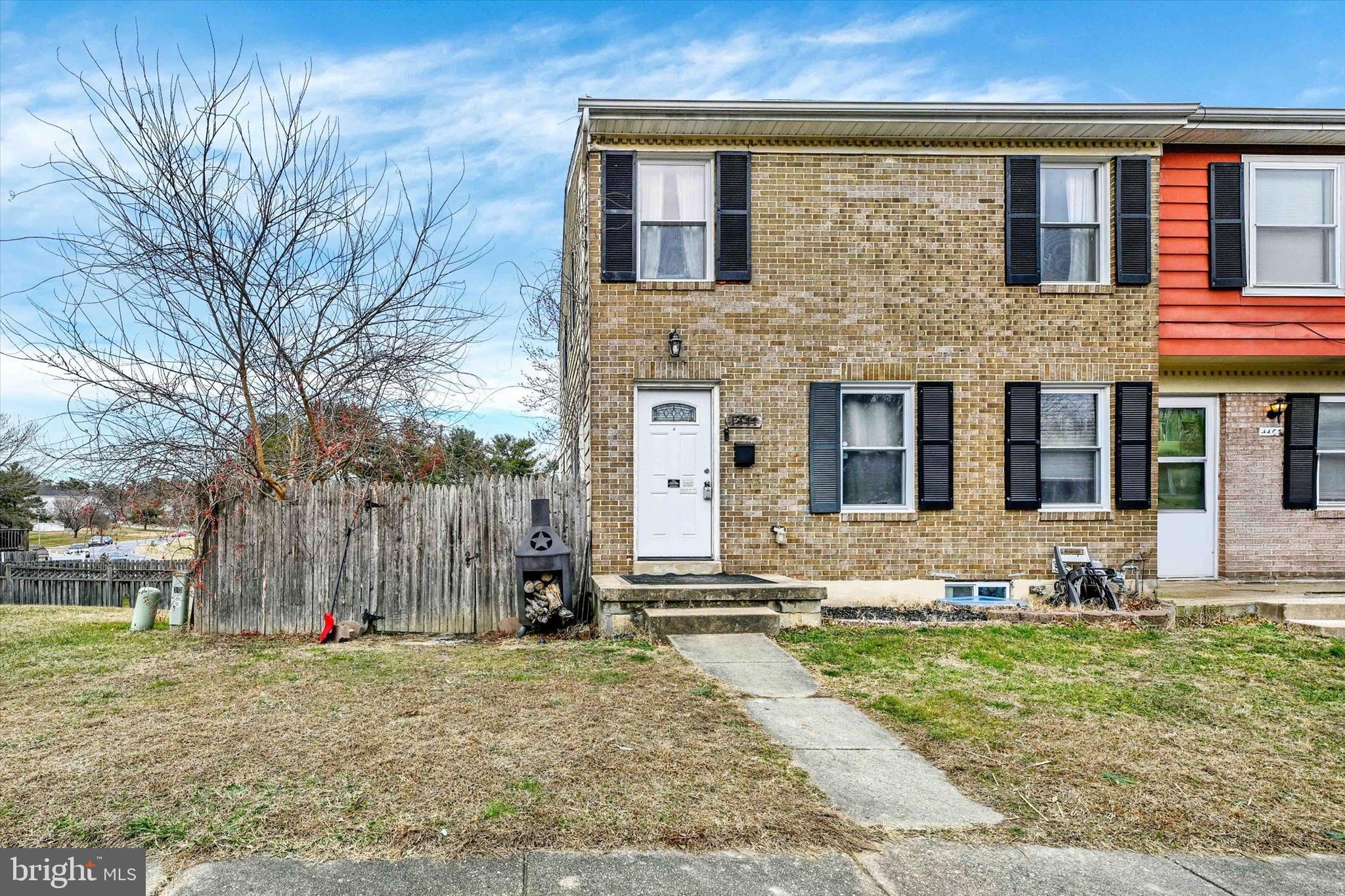 HARFORD SQUARE - Residential