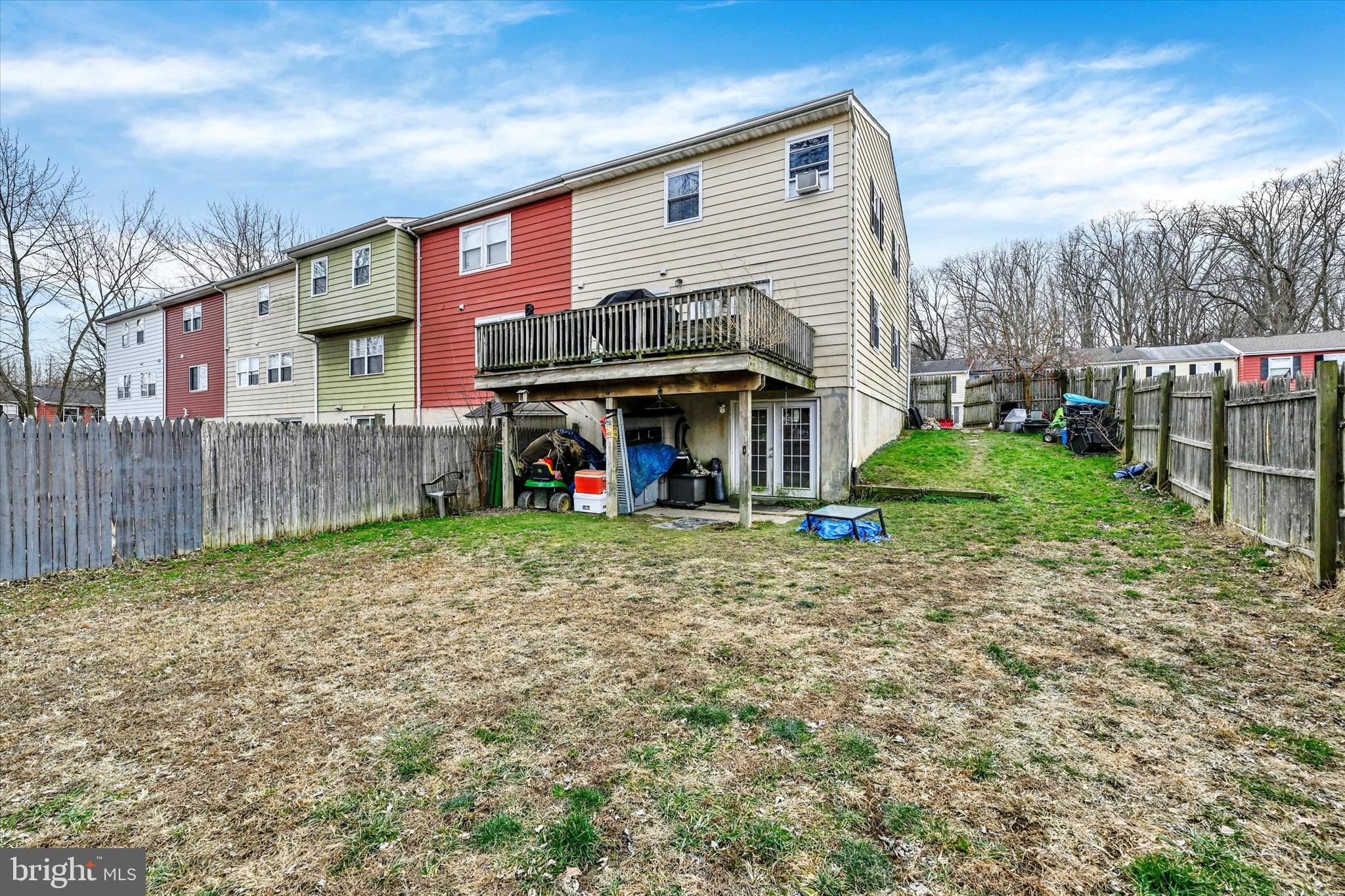 HARFORD SQUARE - Residential