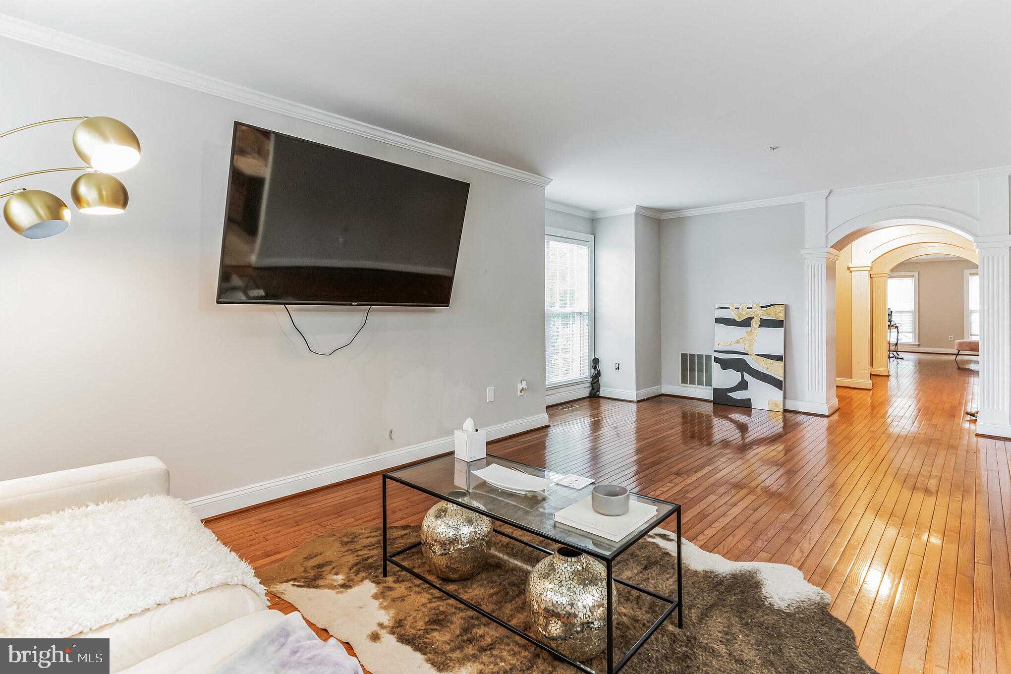 WOODMORE - Residential Lease