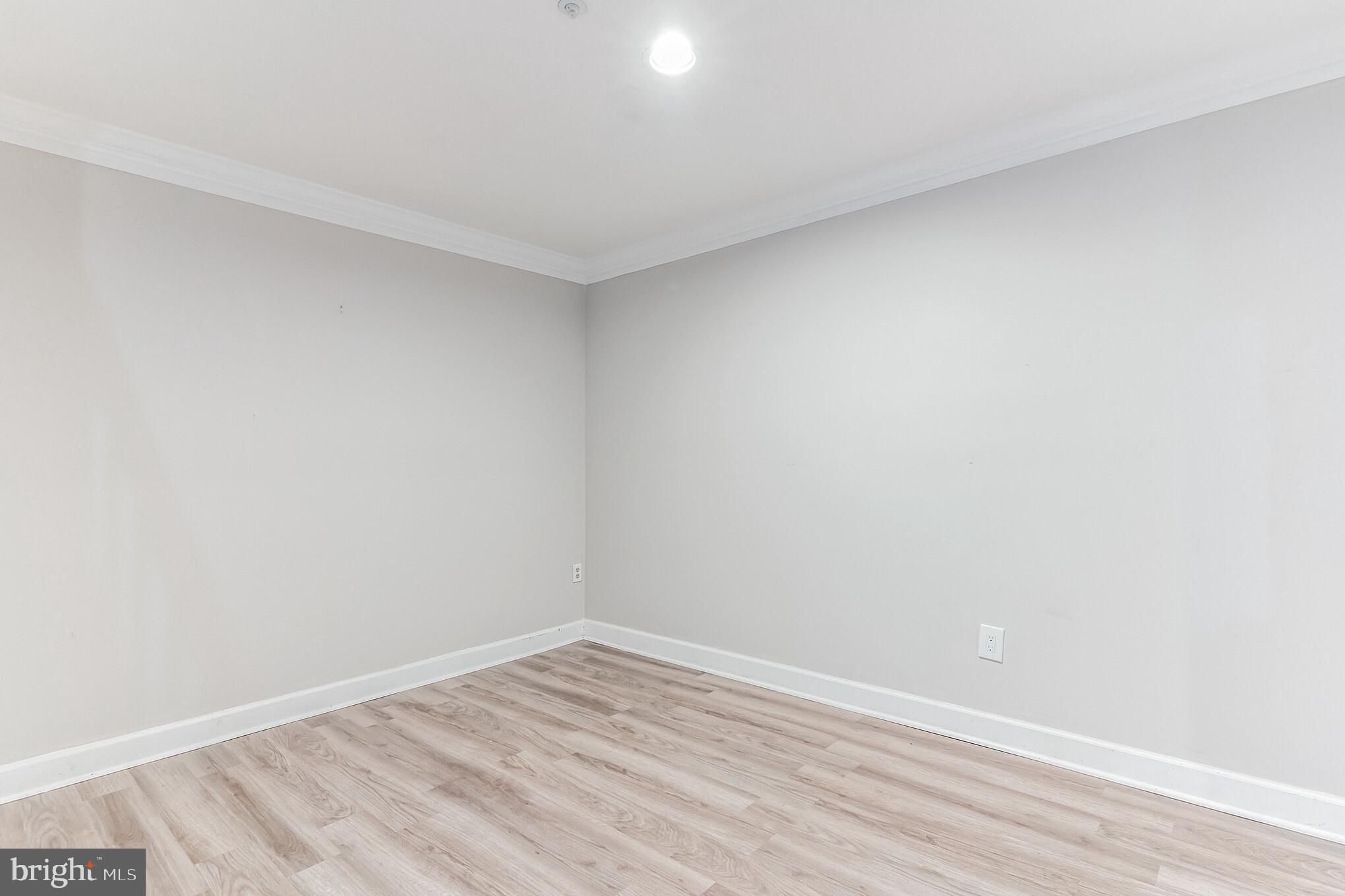 WOODMORE - Residential Lease