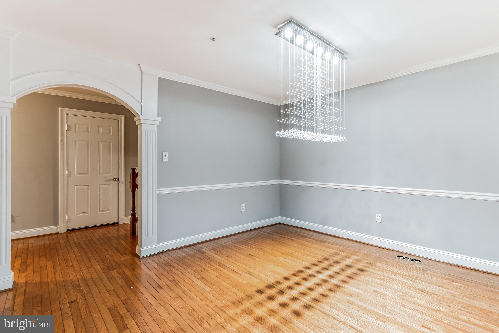 WOODMORE - Residential Lease