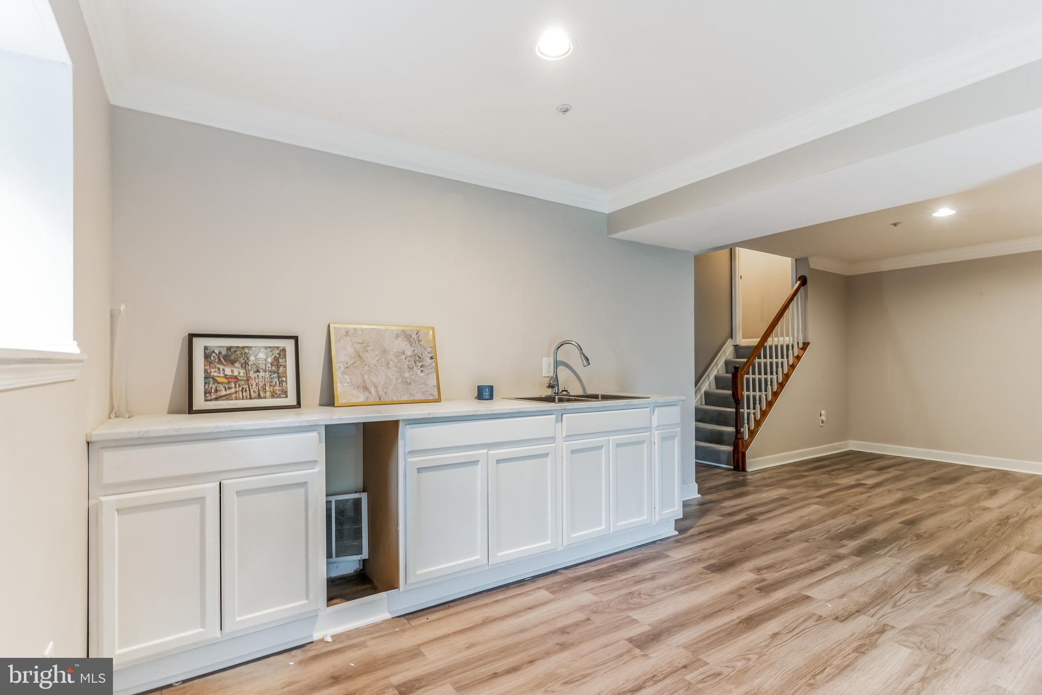 WOODMORE - Residential Lease