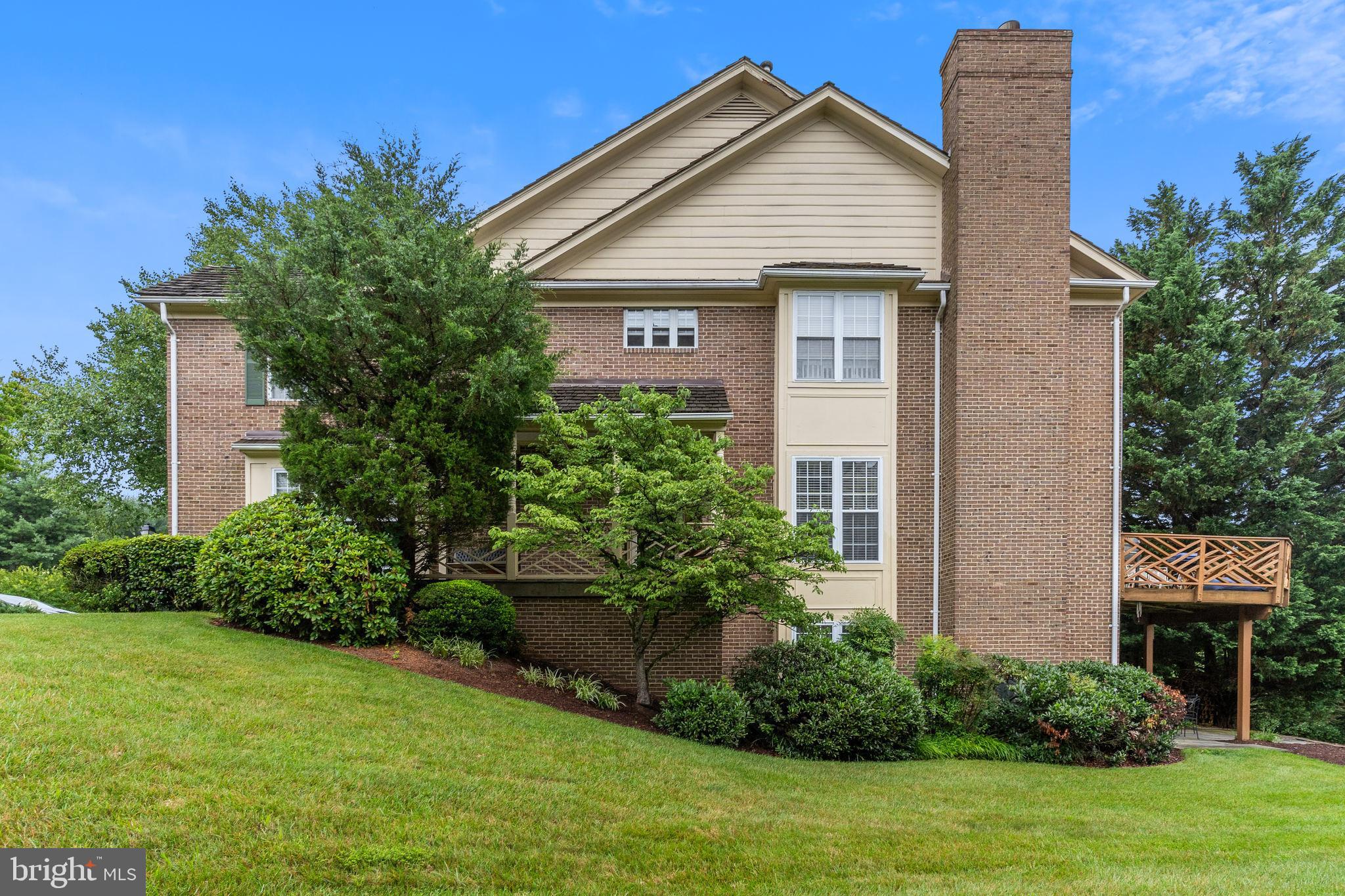 WOODMORE - Residential Lease