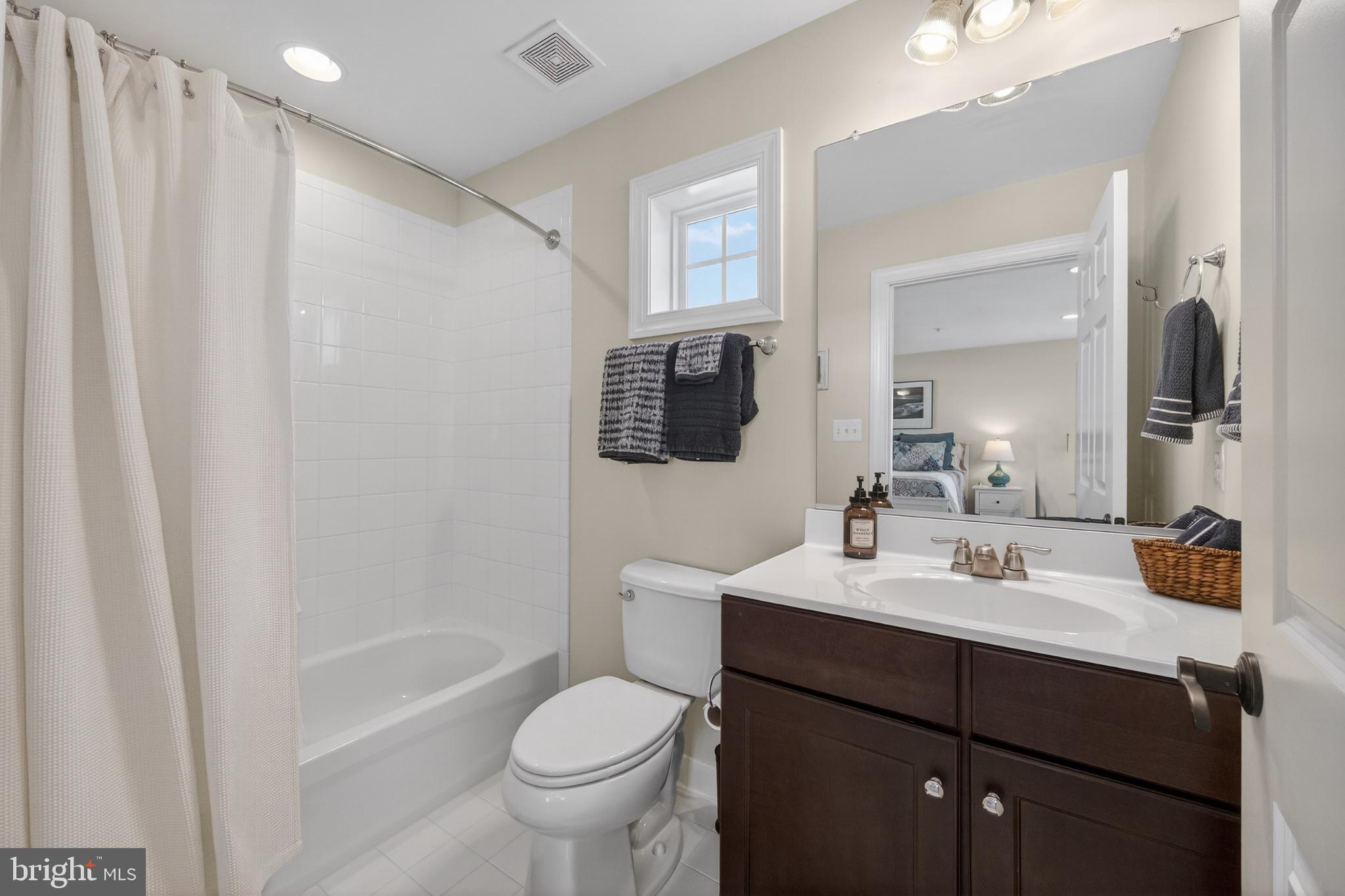 GIBSONS GRANT - Residential