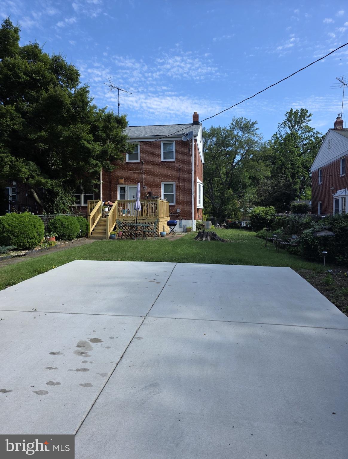 IDLEWOOD - Residential