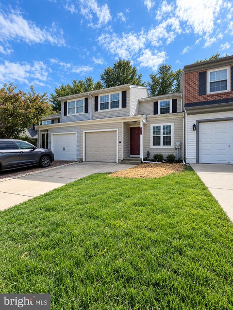 Townhouse For Rent - 74 Farnwood Road<br/> MOUNT LAUREL, NJ 08054