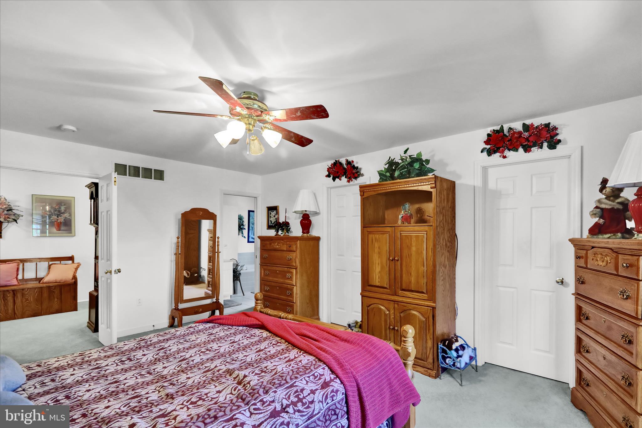 JESSICA MEADOWS - Residential