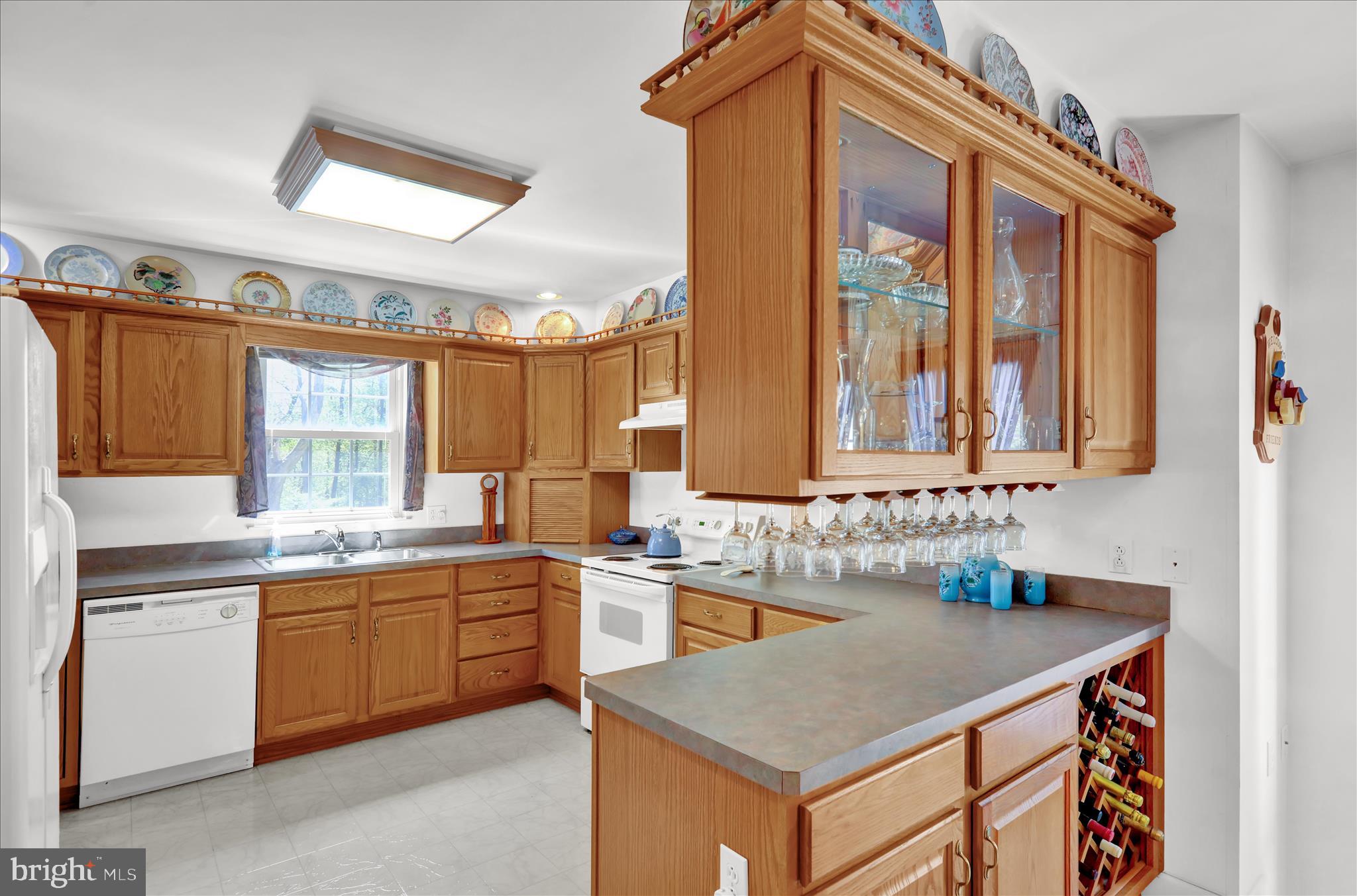 JESSICA MEADOWS - Residential