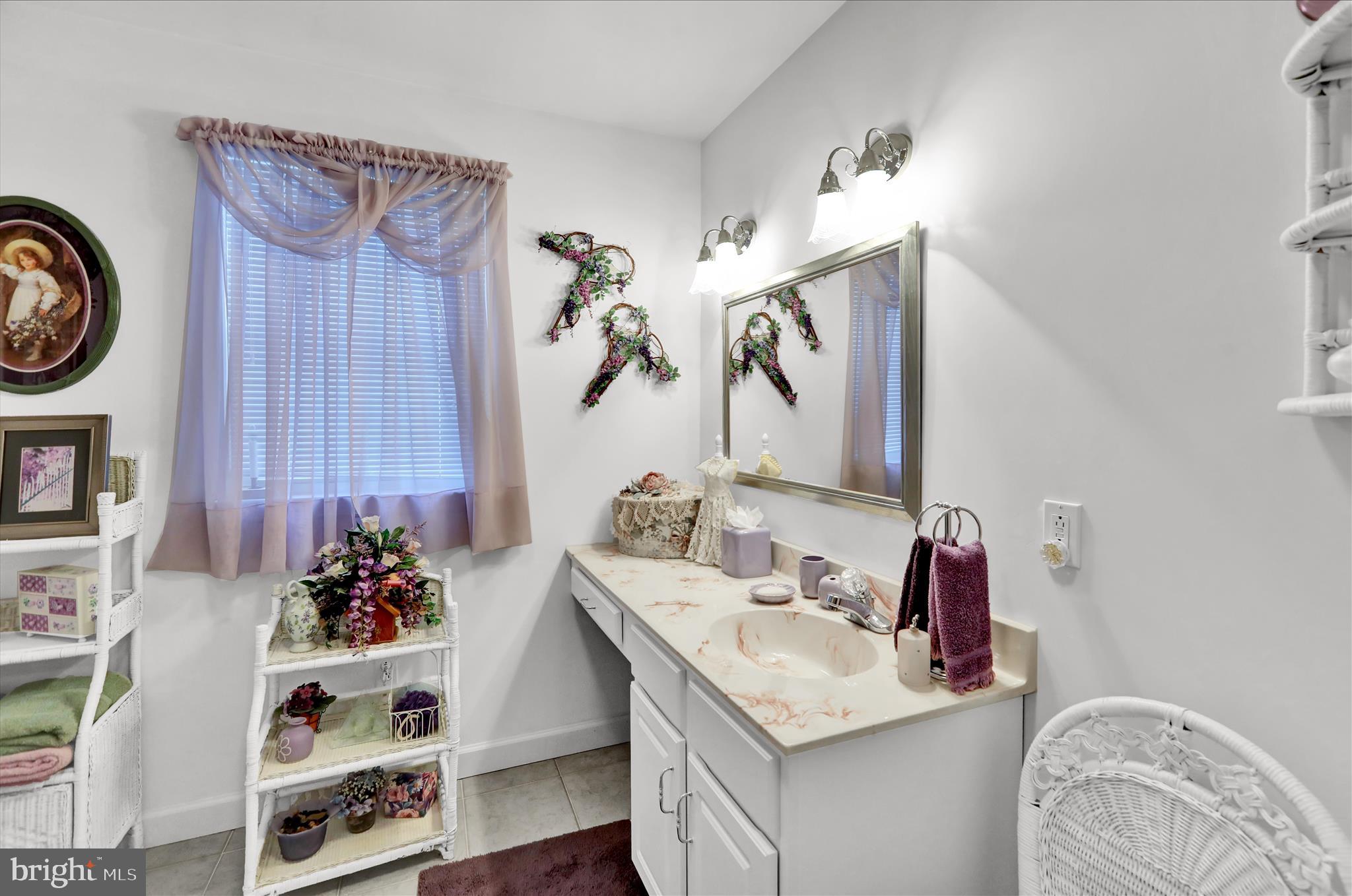 JESSICA MEADOWS - Residential