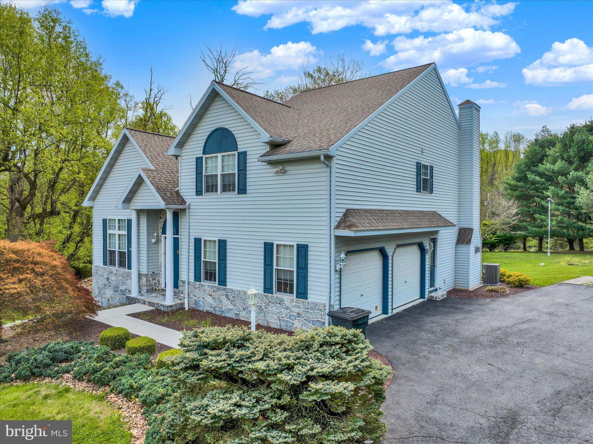 JESSICA MEADOWS - Residential