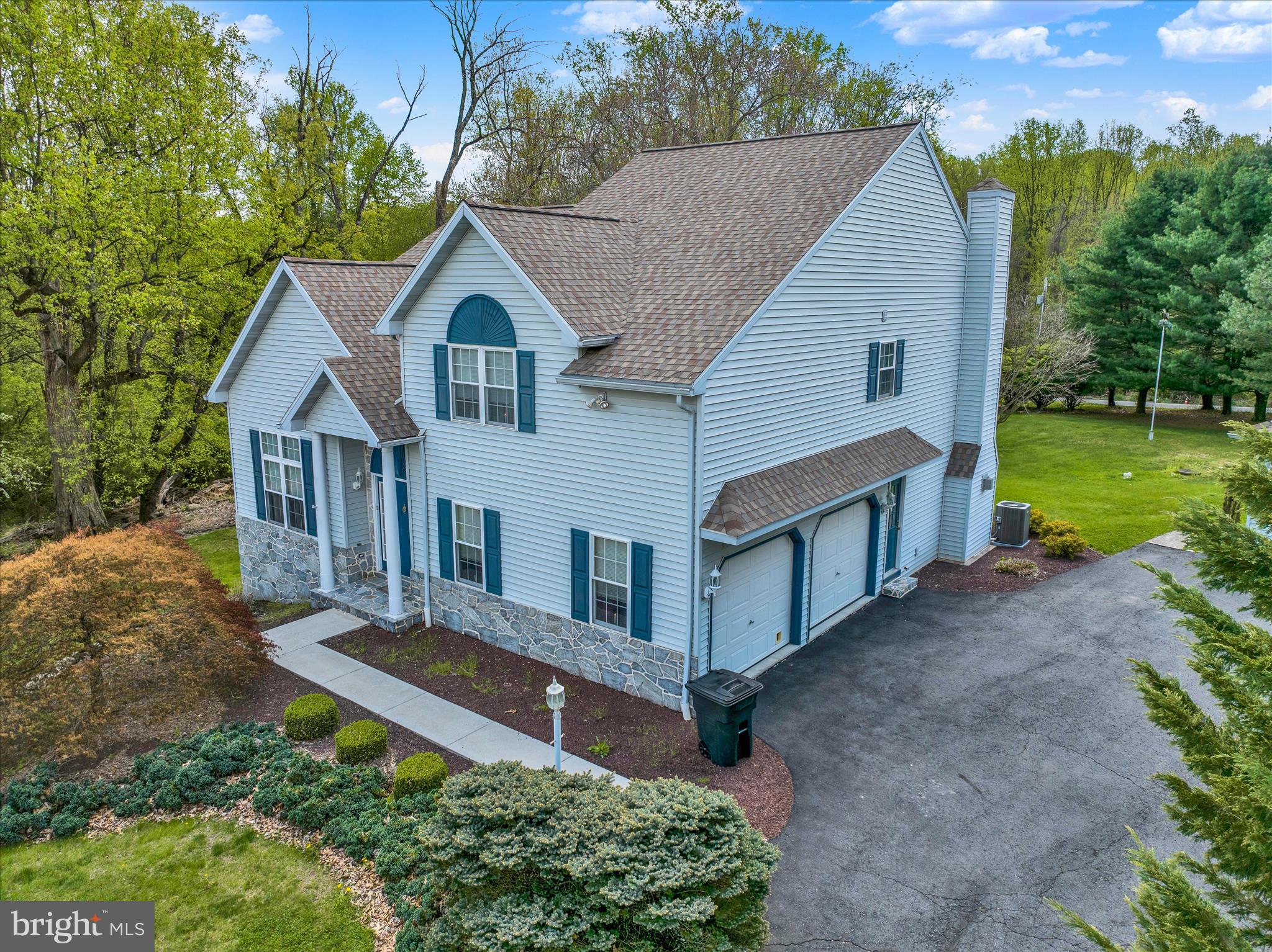 JESSICA MEADOWS - Residential