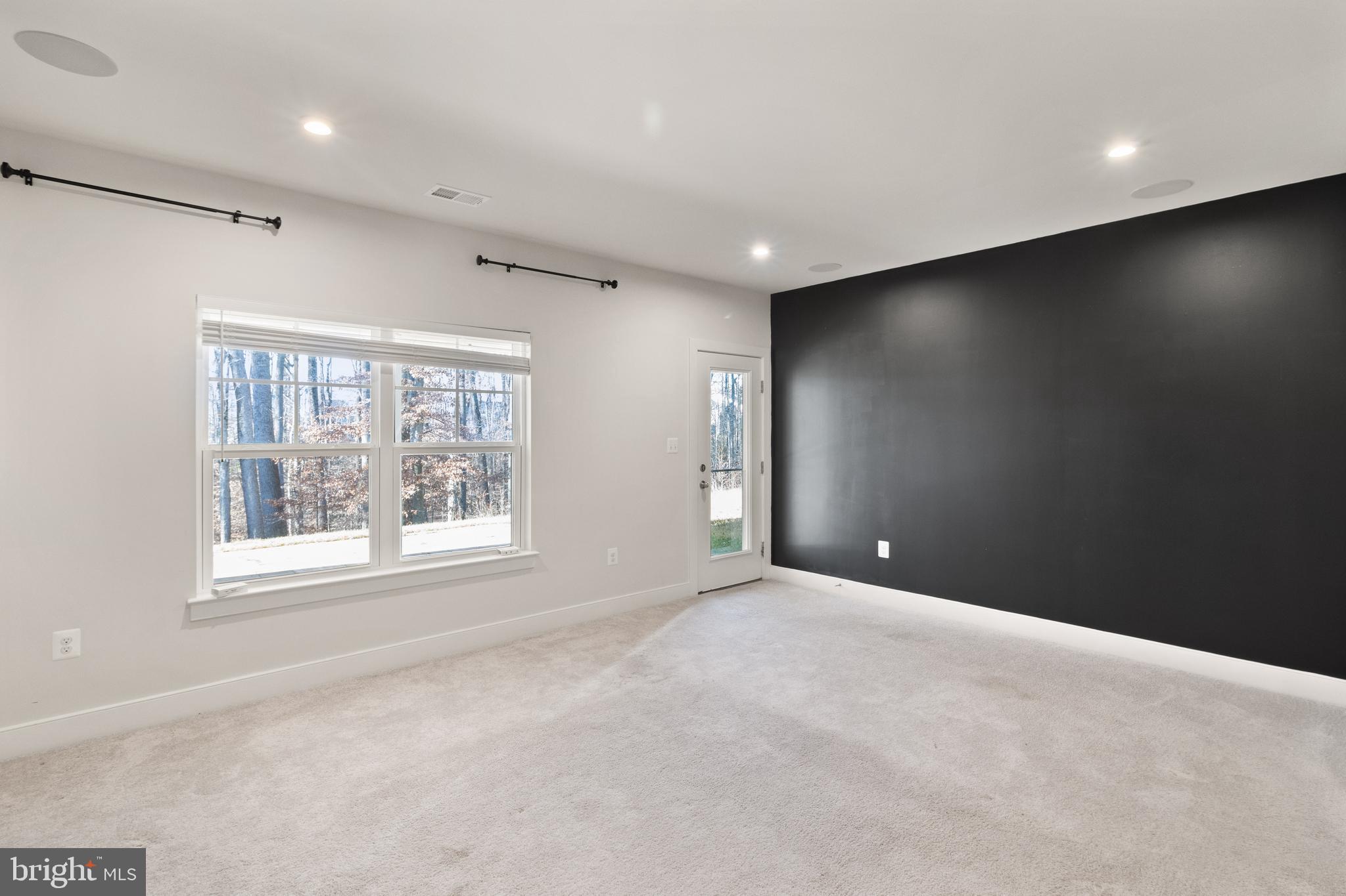 POTOMAC SHORES - Residential