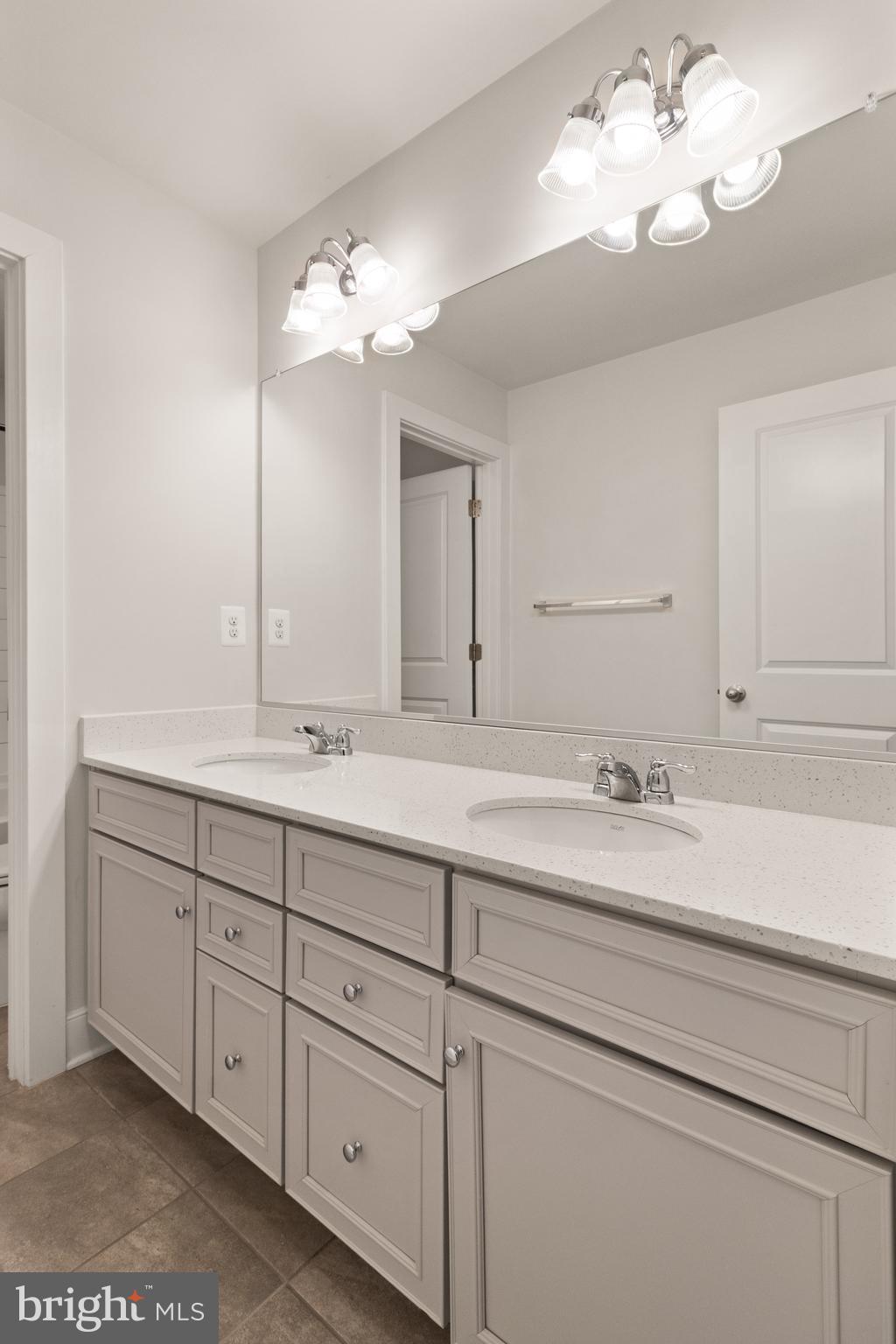 POTOMAC SHORES - Residential