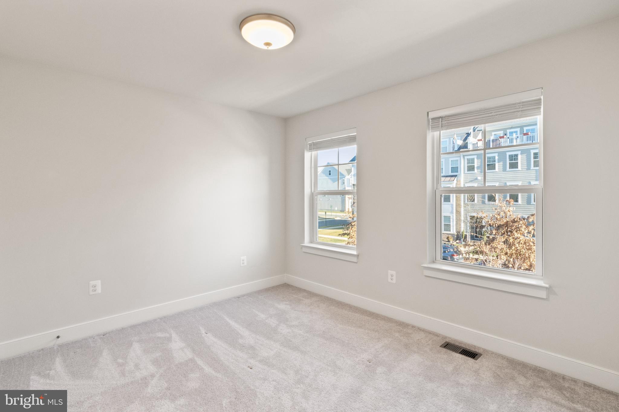 POTOMAC SHORES - Residential