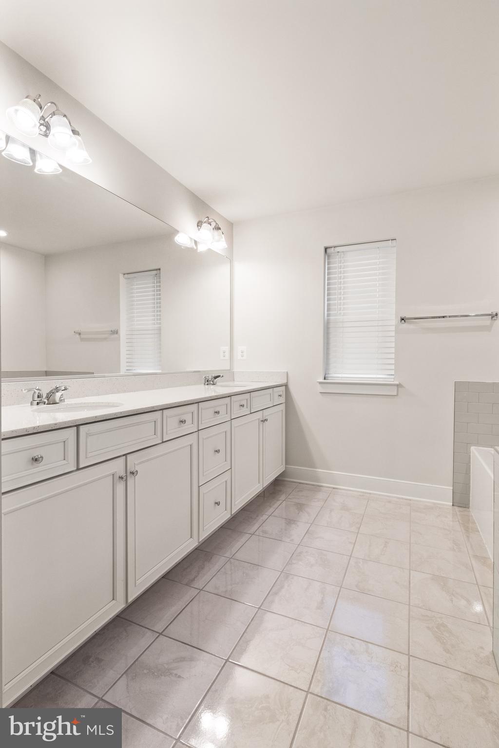 POTOMAC SHORES - Residential