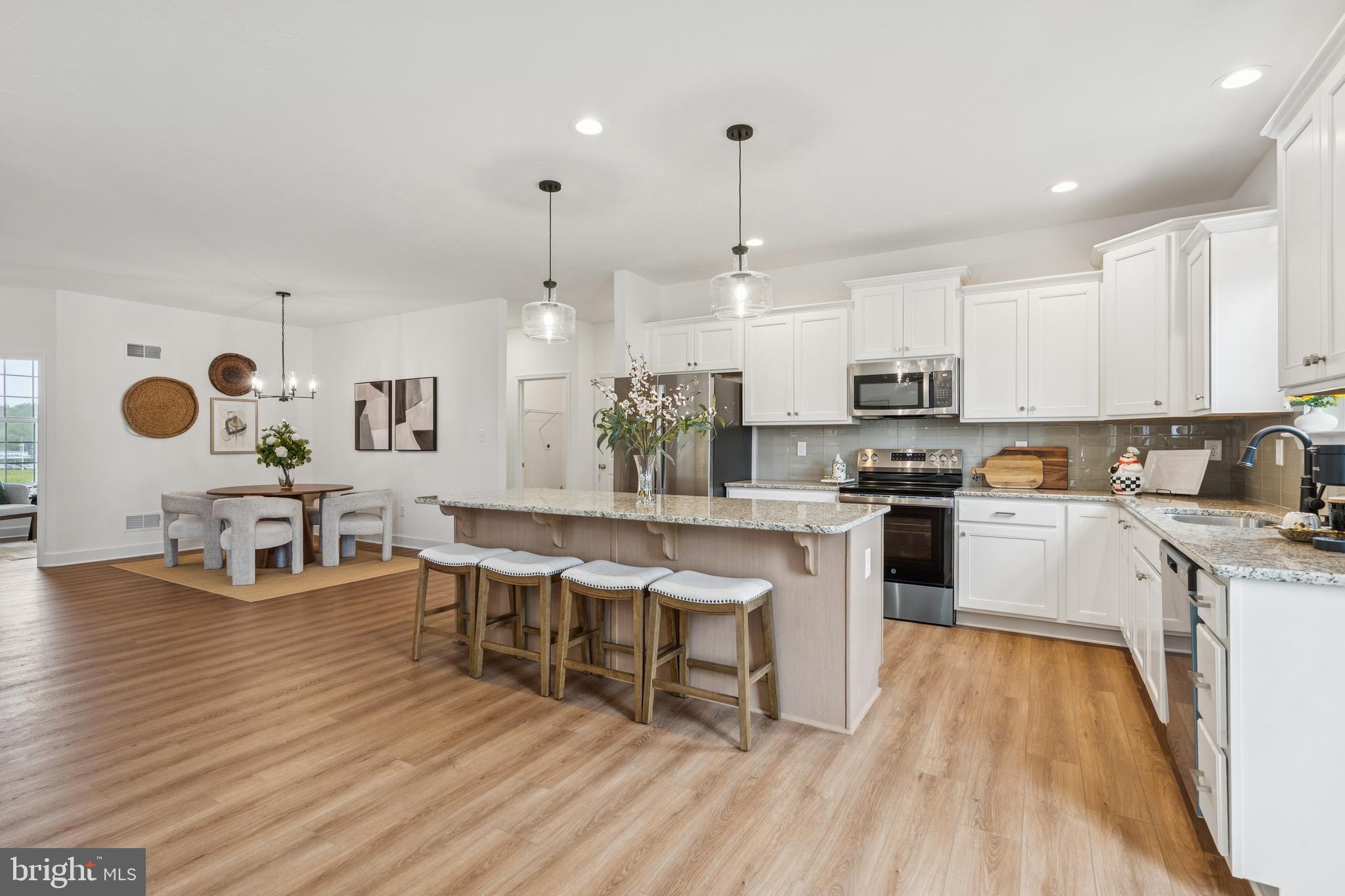 CAMBRIAN HILLS - Residential