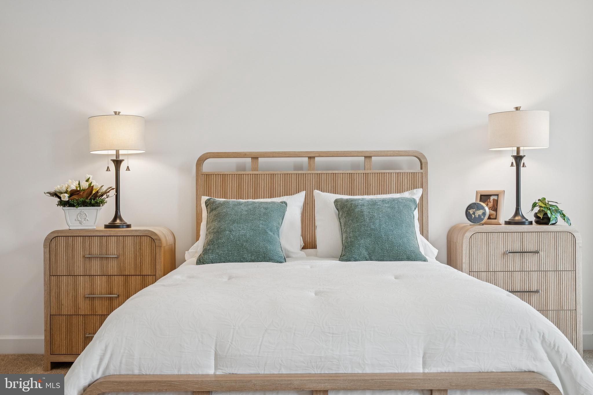 CAMBRIAN HILLS - Residential