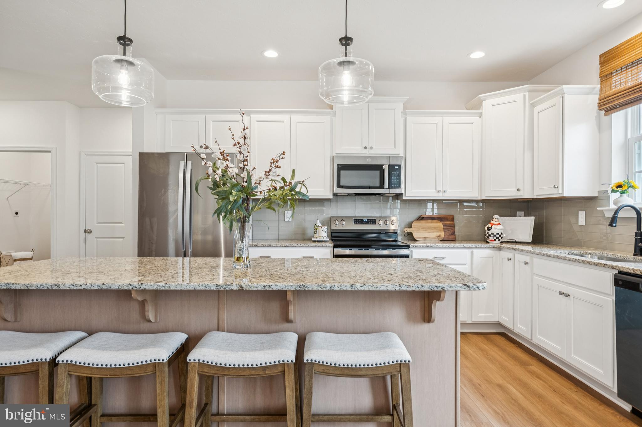 CAMBRIAN HILLS - Residential