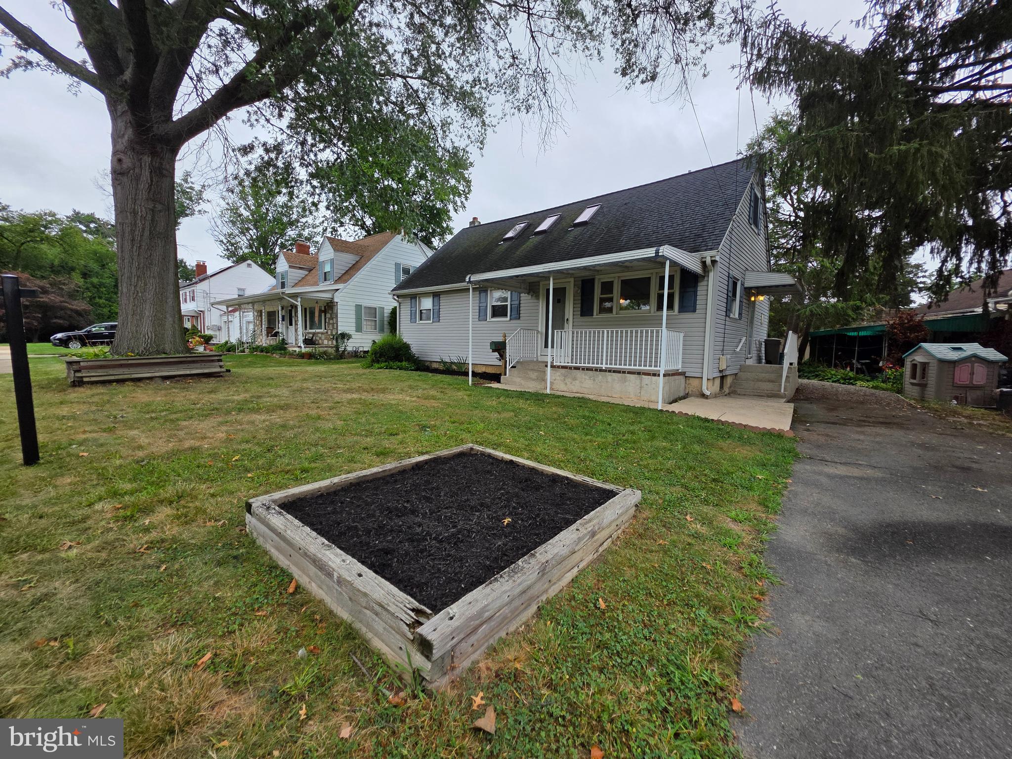 2 MCCARTHY DRIVE