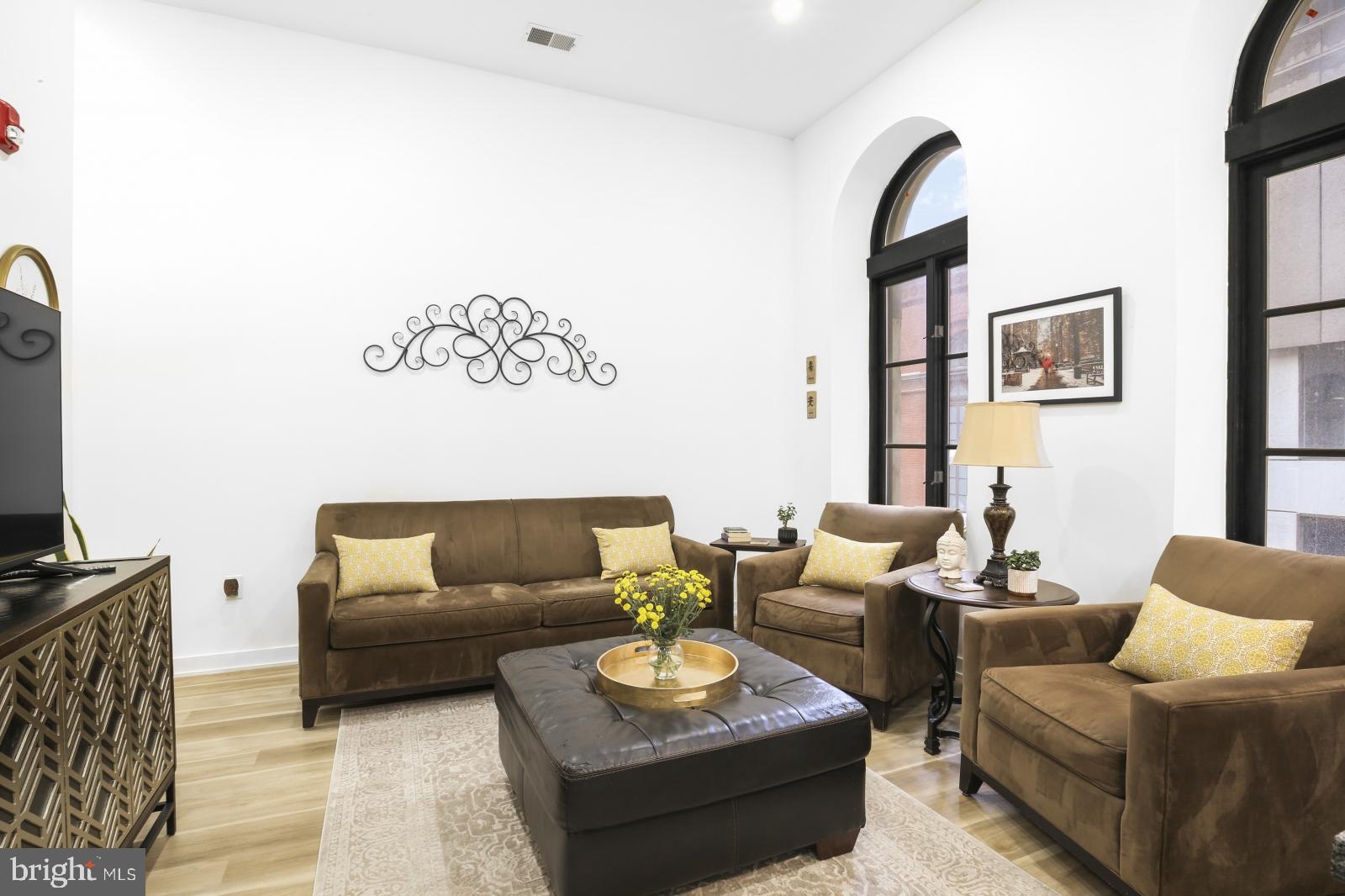 CENTER CITY - Residential Lease