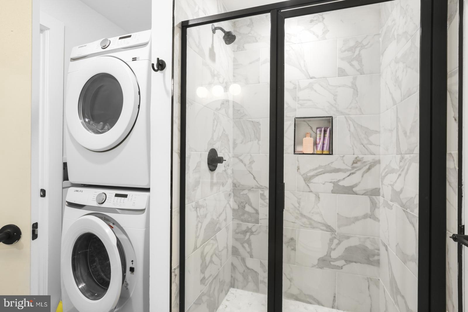 CENTER CITY - Residential Lease