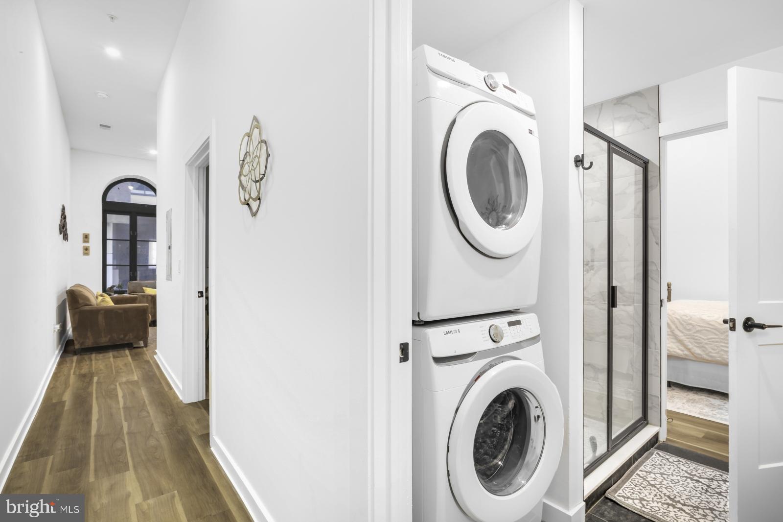 CENTER CITY - Residential Lease