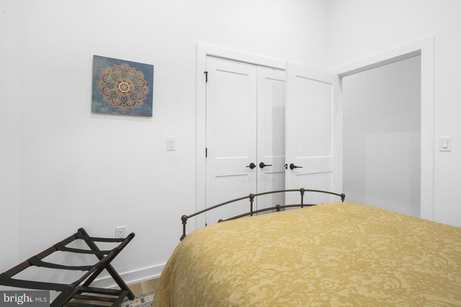 CENTER CITY - Residential Lease