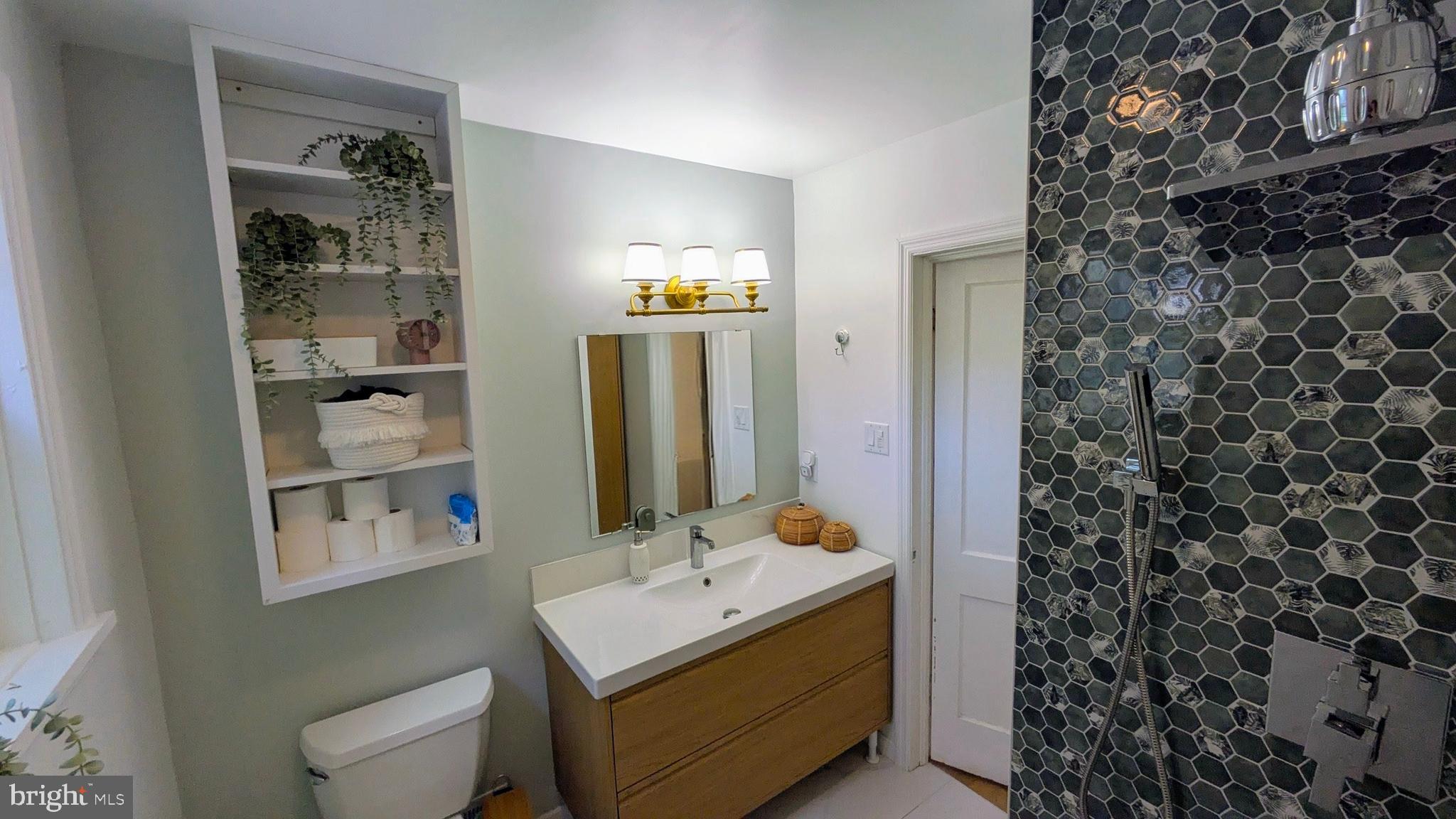 STRATFORD HILLS - Residential