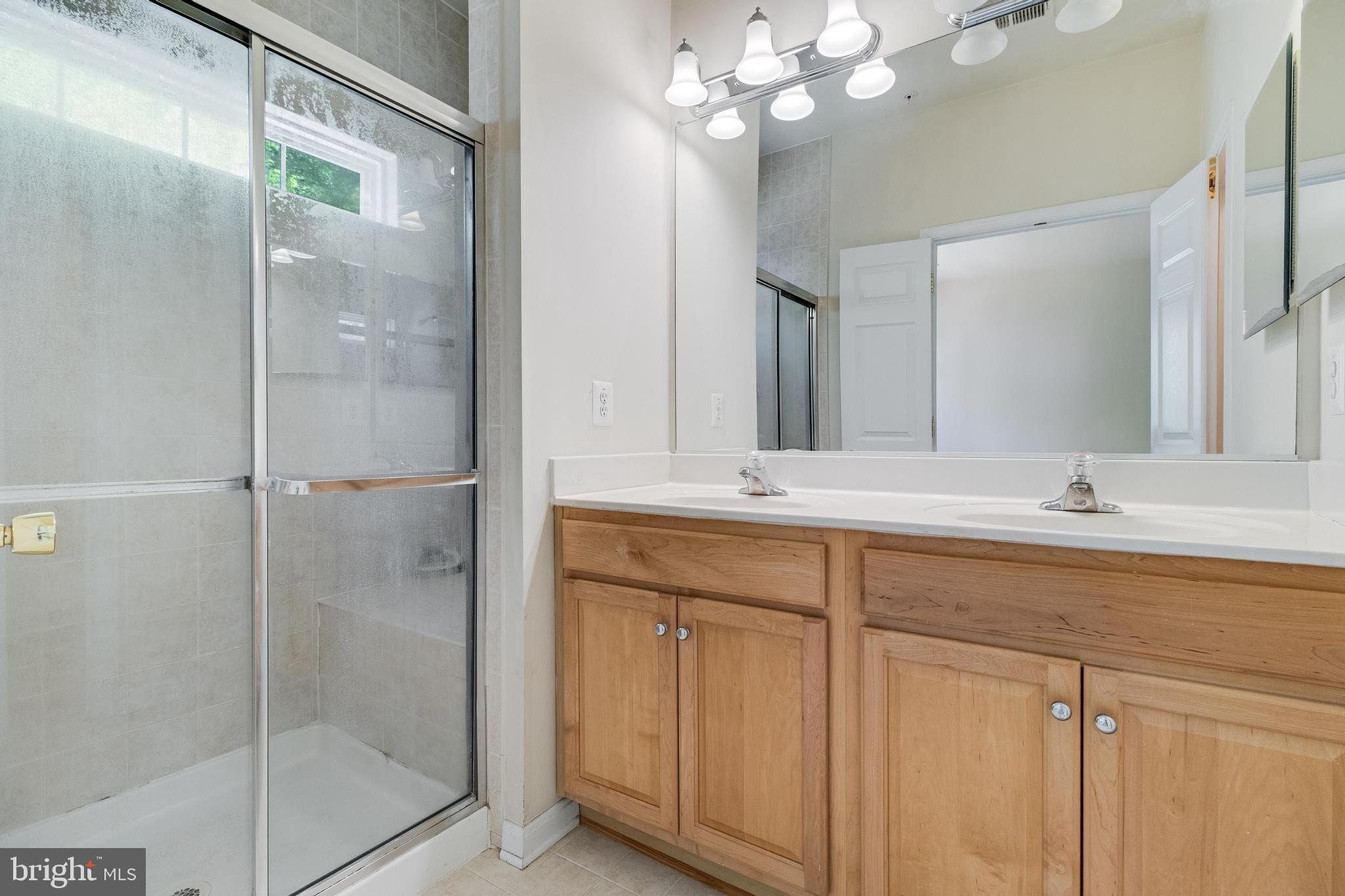 RIVERWATCH - Residential