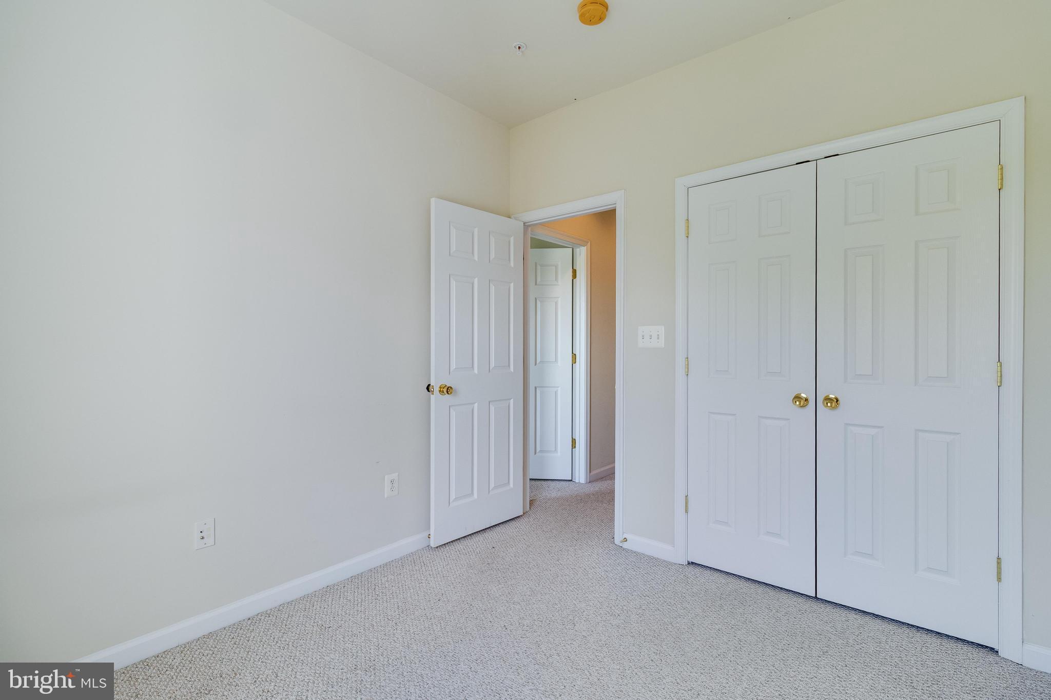 RIVERWATCH - Residential