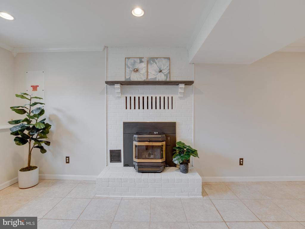 LINTHICUM HEIGHTS - Residential