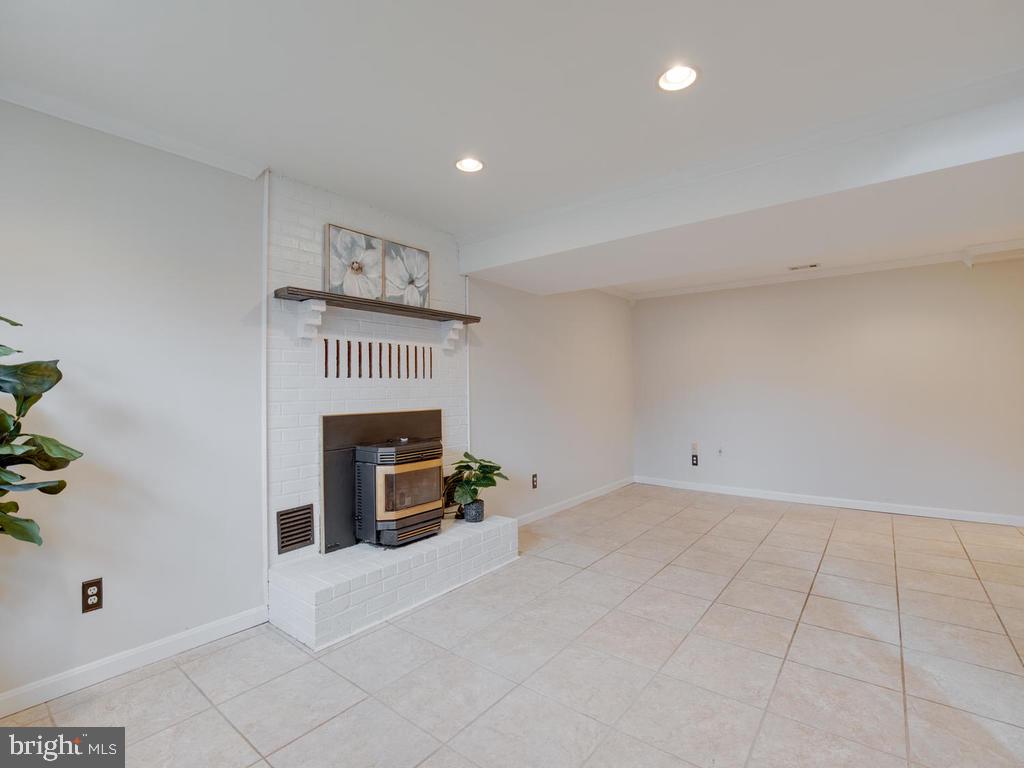 LINTHICUM HEIGHTS - Residential