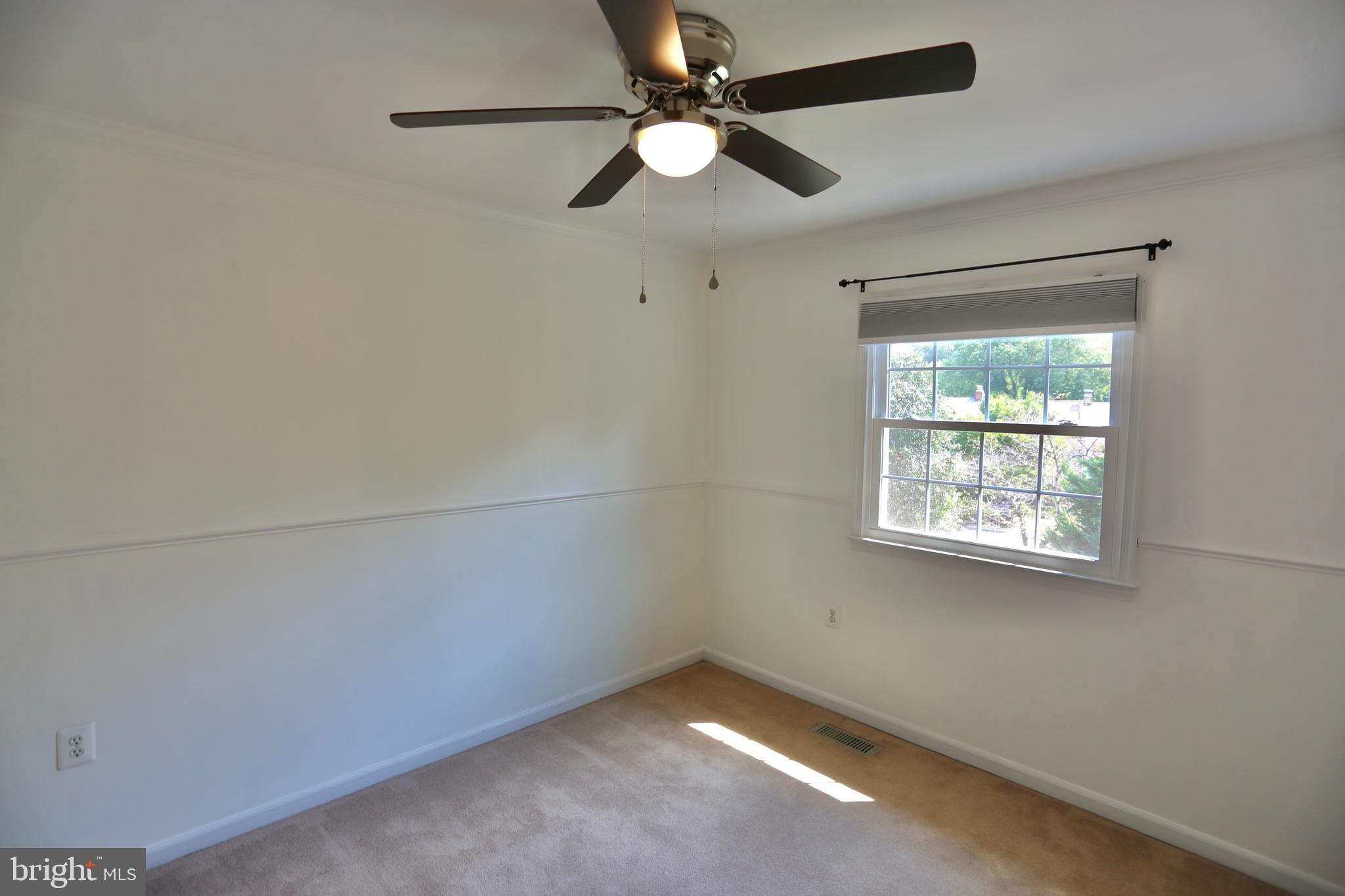 TOWNES OF MOOREFIELD - Residential Lease