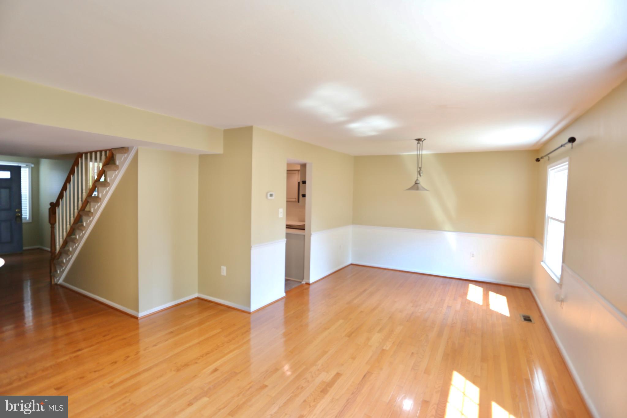 TOWNES OF MOOREFIELD - Residential Lease