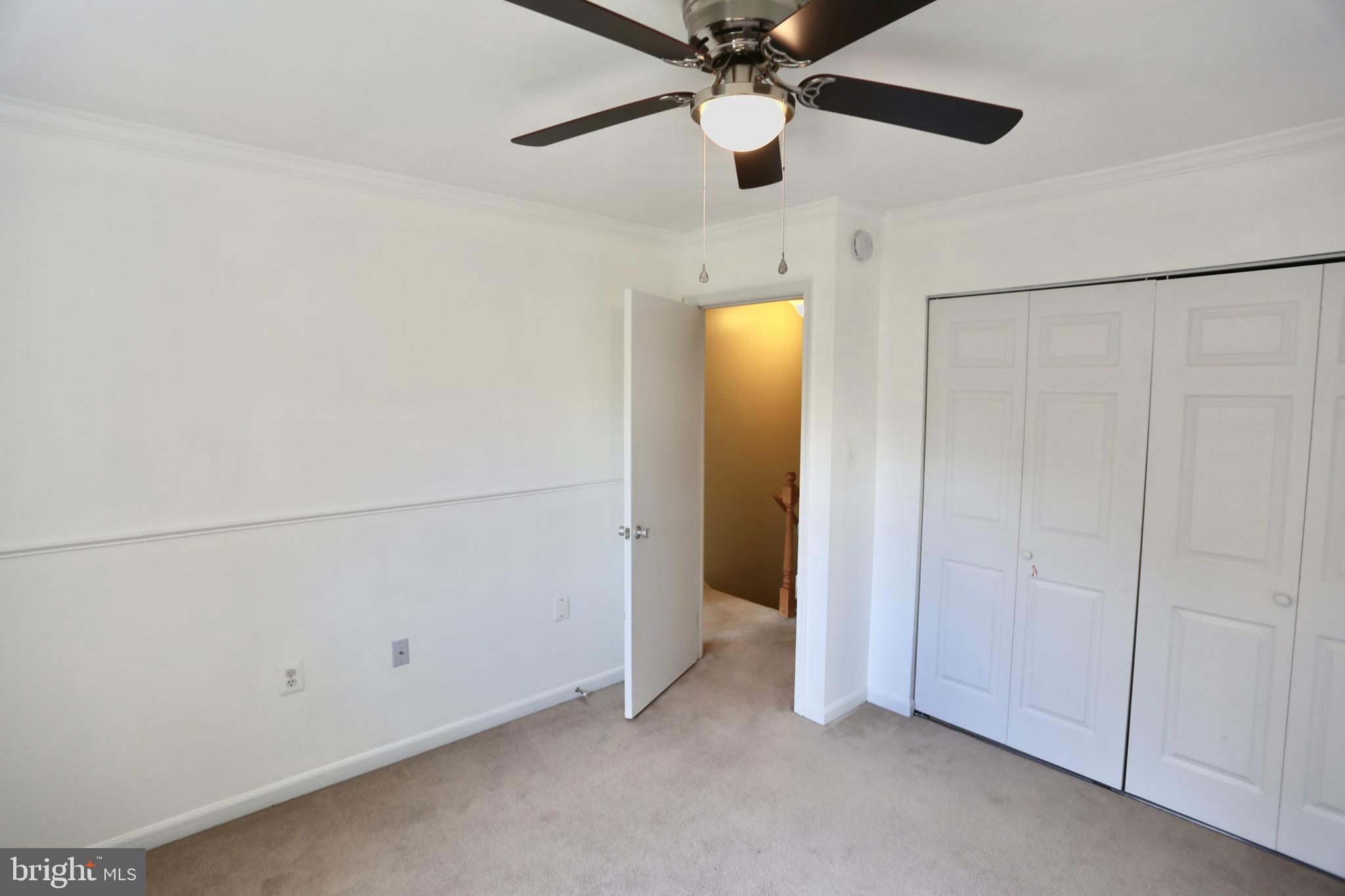 TOWNES OF MOOREFIELD - Residential Lease