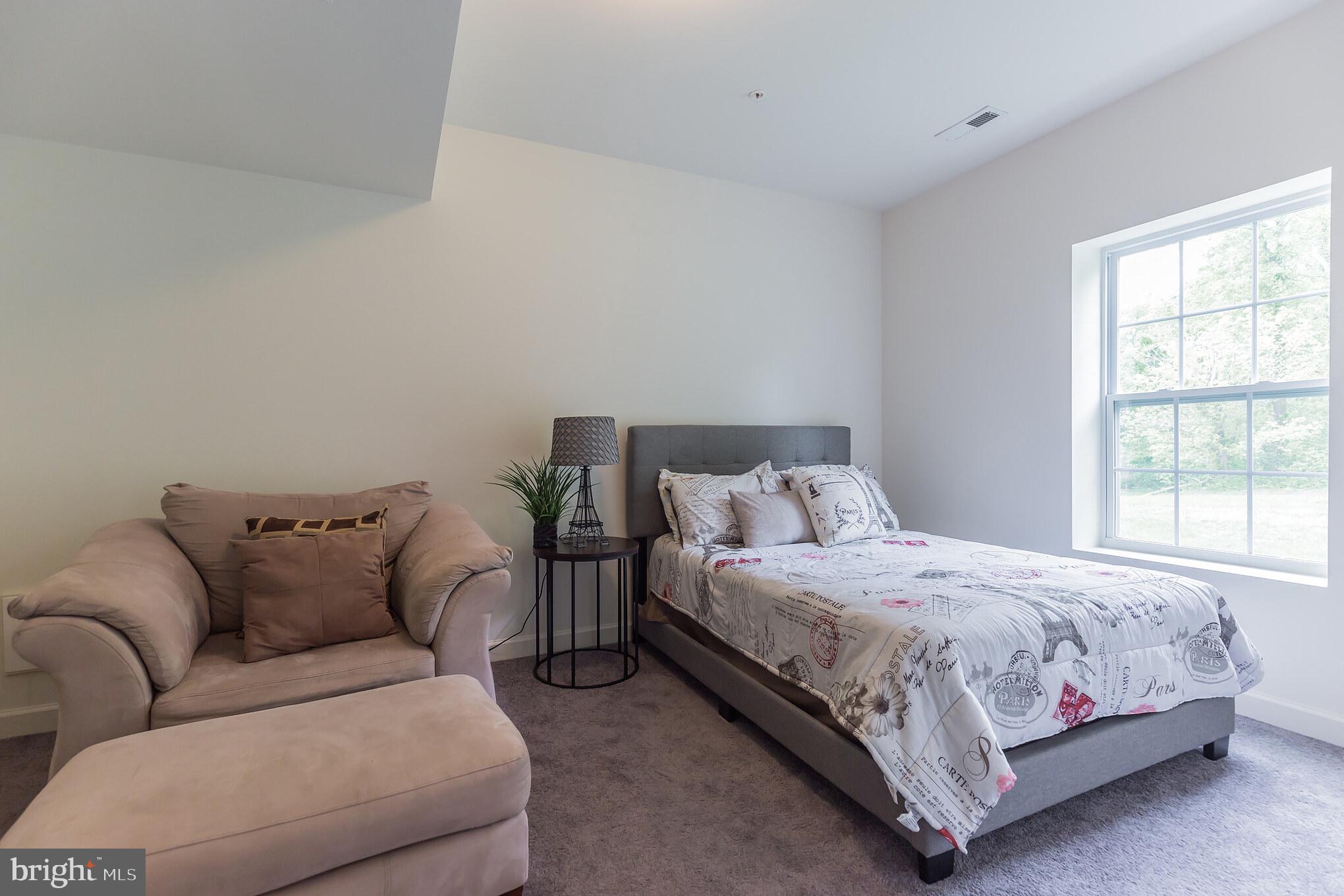 THRIFT MANOR-PLAT 1> - Residential